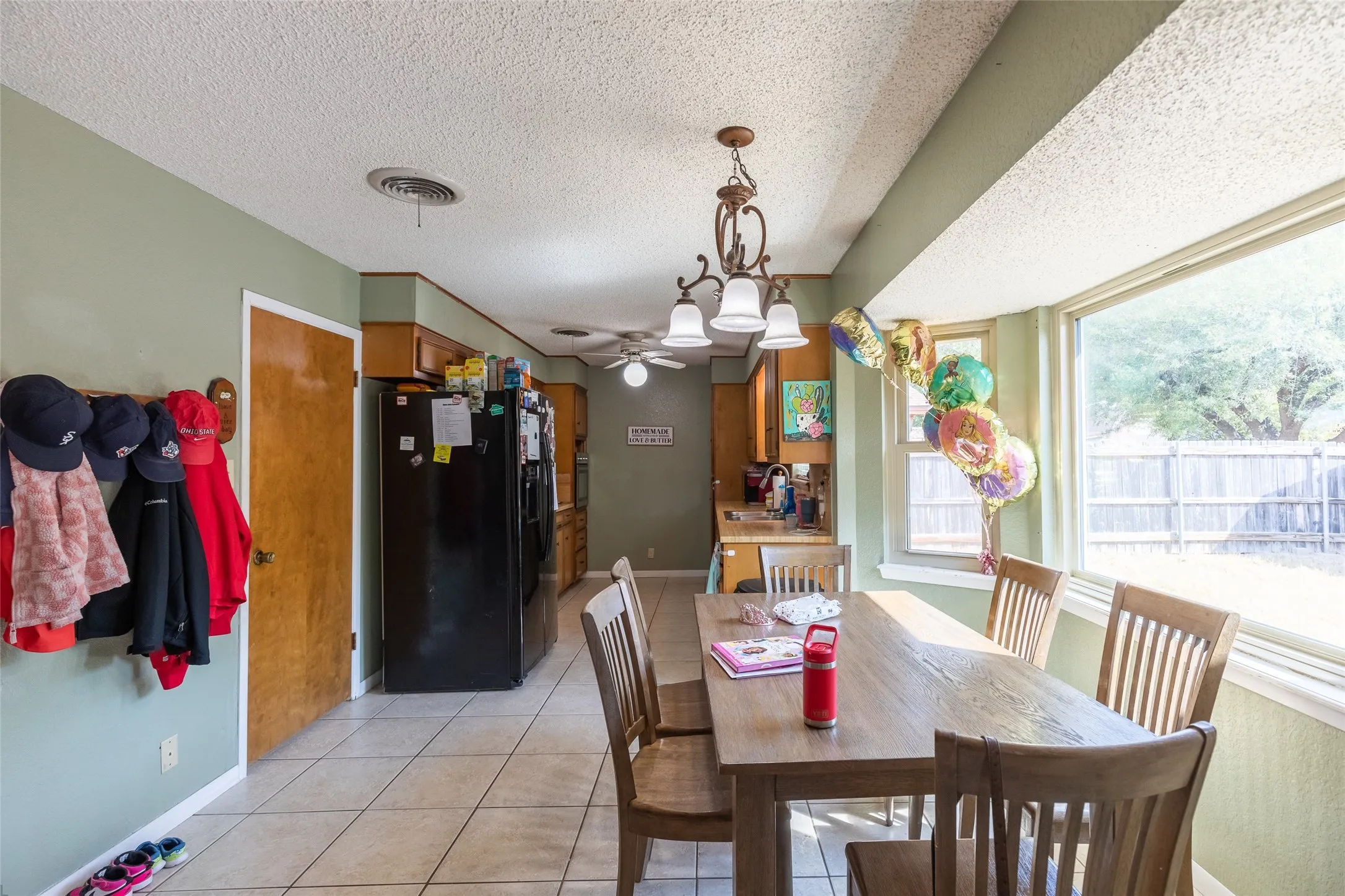 Single Family Residence For Sale in Taylor County , 1001 Pardoners Road, Abilene, Texas 79602, 3 Bedroom, 2 Bathroom, 2 Garage spaces, 1,527 Sqft, built in 1981, mls#21393844, Real Estate Agent in Abilene, Homes For Sale in Taylor county, Homes For Sale in Abilene, Realtor in Abilene Texas, Real Estate Brokerage Independent Realty Texas, Luminita Cordes Realtor