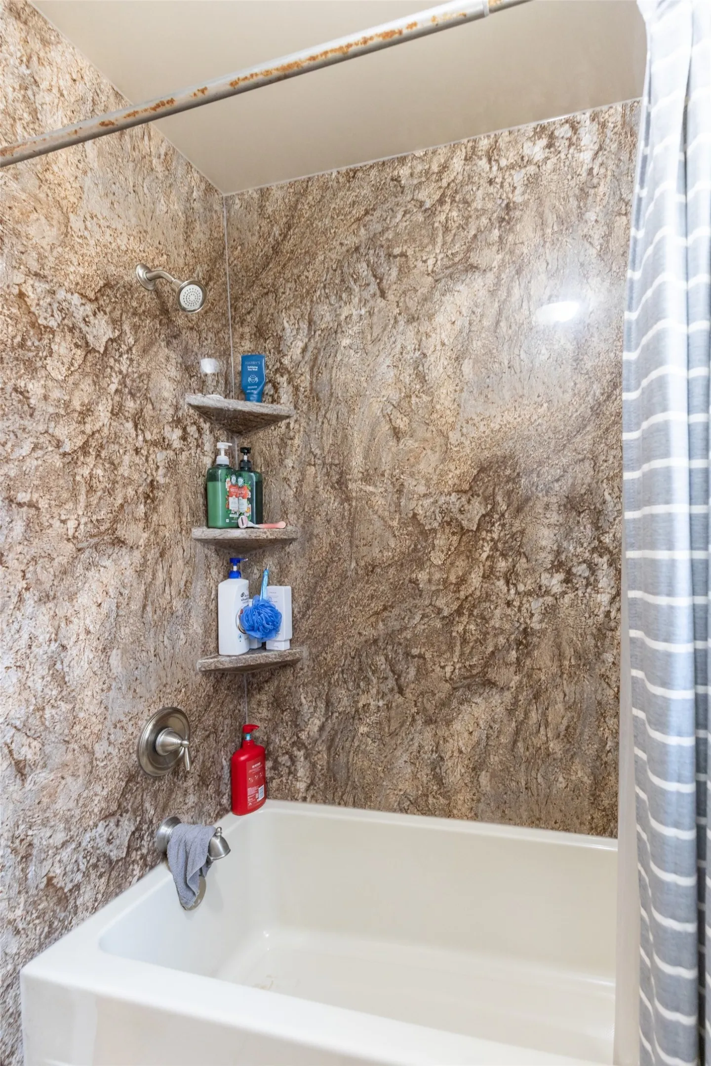 Single Family Residence For Sale in Taylor County , 1001 Pardoners Road, Abilene, Texas 79602, 3 Bedroom, 2 Bathroom, 2 Garage spaces, 1,527 Sqft, built in 1981, mls#21393844, Real Estate Agent in Abilene, Homes For Sale in Taylor county, Homes For Sale in Abilene, Realtor in Abilene Texas, Real Estate Brokerage Independent Realty Texas, Luminita Cordes Realtor