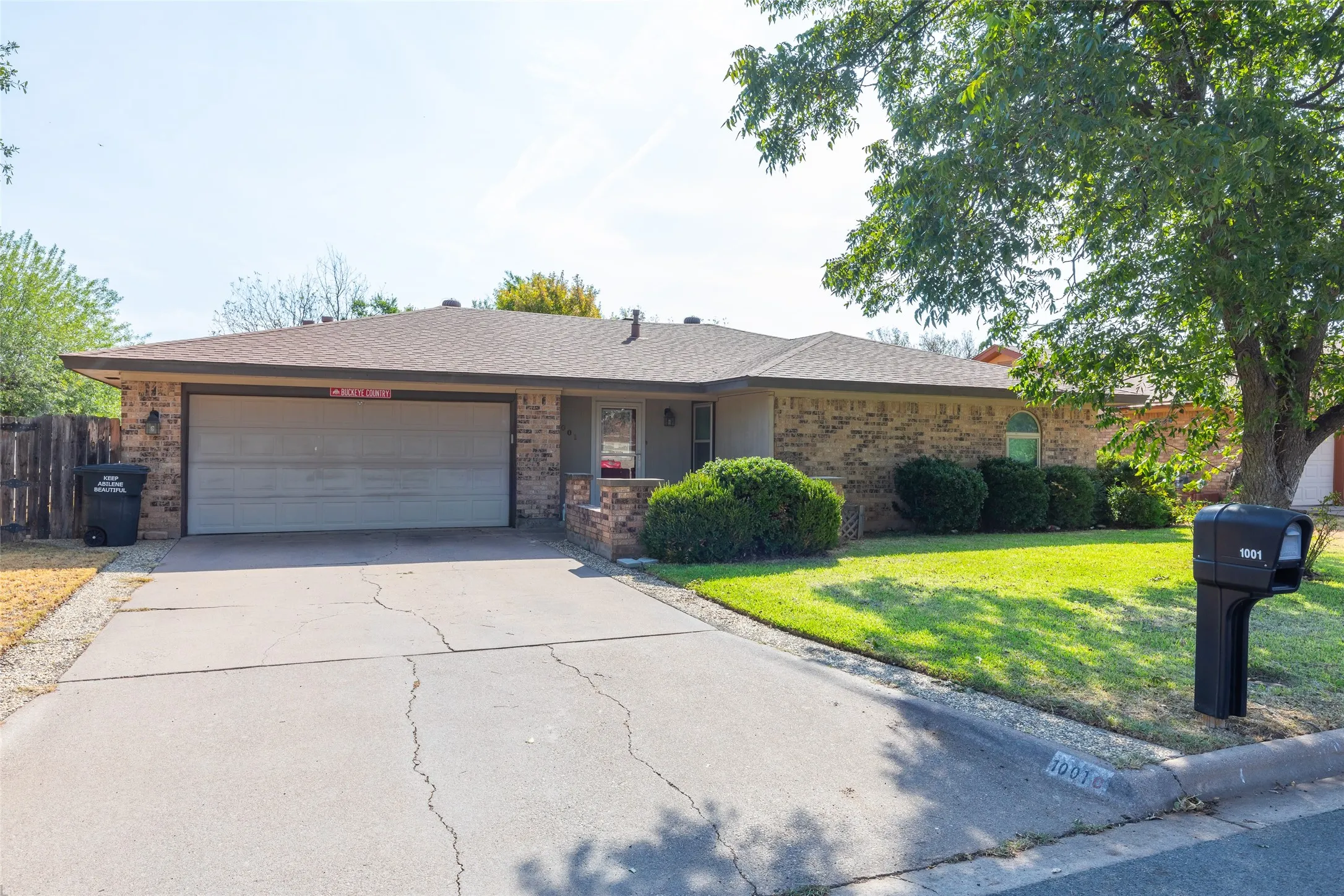 Single Family Residence For Sale in Taylor County , 1001 Pardoners Road, Abilene, Texas 79602, 3 Bedroom, 2 Bathroom, 2 Garage spaces, 1,527 Sqft, built in 1981, mls#21393844, Real Estate Agent in Abilene, Homes For Sale in Taylor county, Homes For Sale in Abilene, Realtor in Abilene Texas, Real Estate Brokerage Independent Realty Texas, Luminita Cordes Realtor