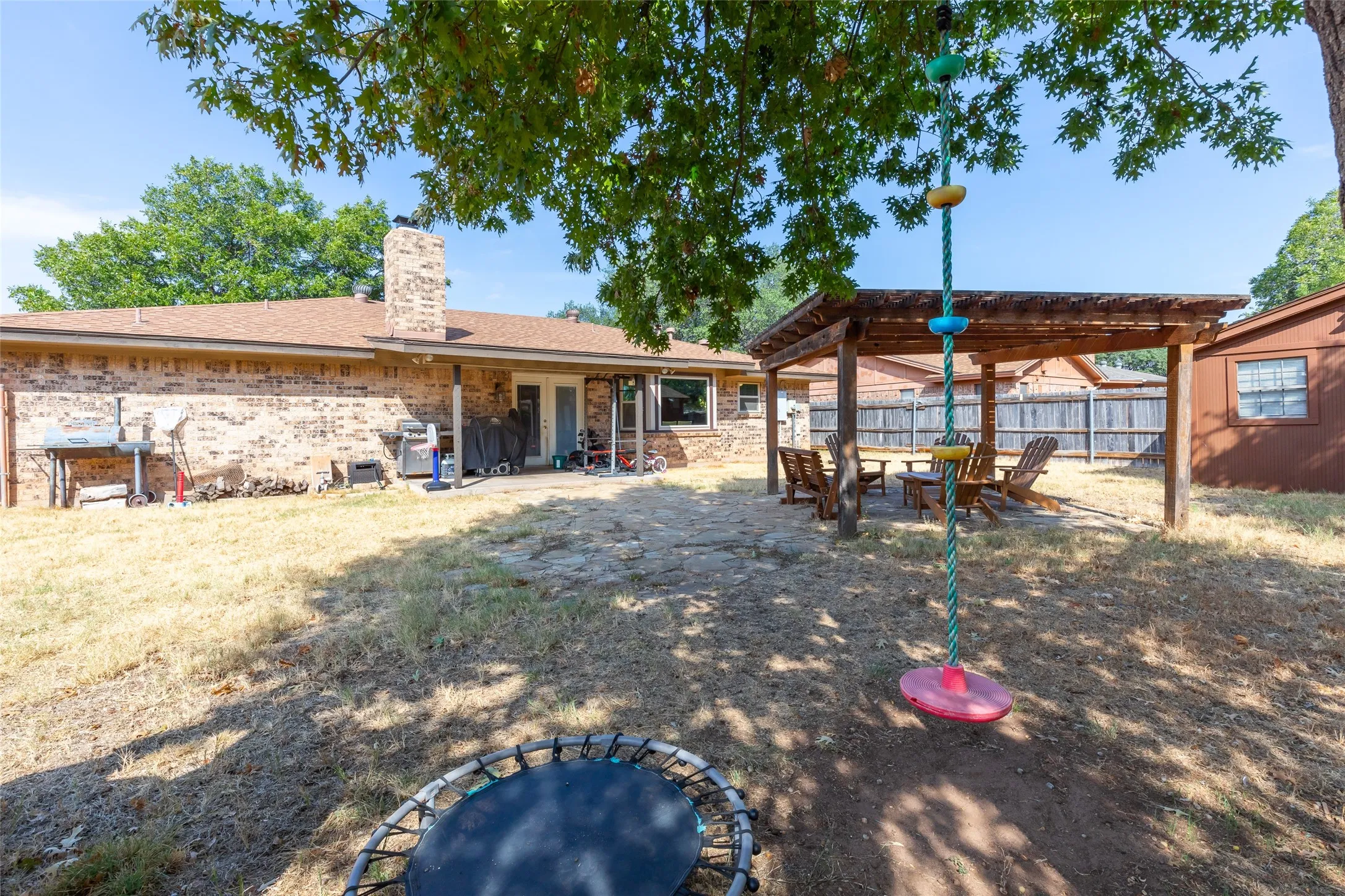 Single Family Residence For Sale in Taylor County , 1001 Pardoners Road, Abilene, Texas 79602, 3 Bedroom, 2 Bathroom, 2 Garage spaces, 1,527 Sqft, built in 1981, mls#21393844, Real Estate Agent in Abilene, Homes For Sale in Taylor county, Homes For Sale in Abilene, Realtor in Abilene Texas, Real Estate Brokerage Independent Realty Texas, Luminita Cordes Realtor
