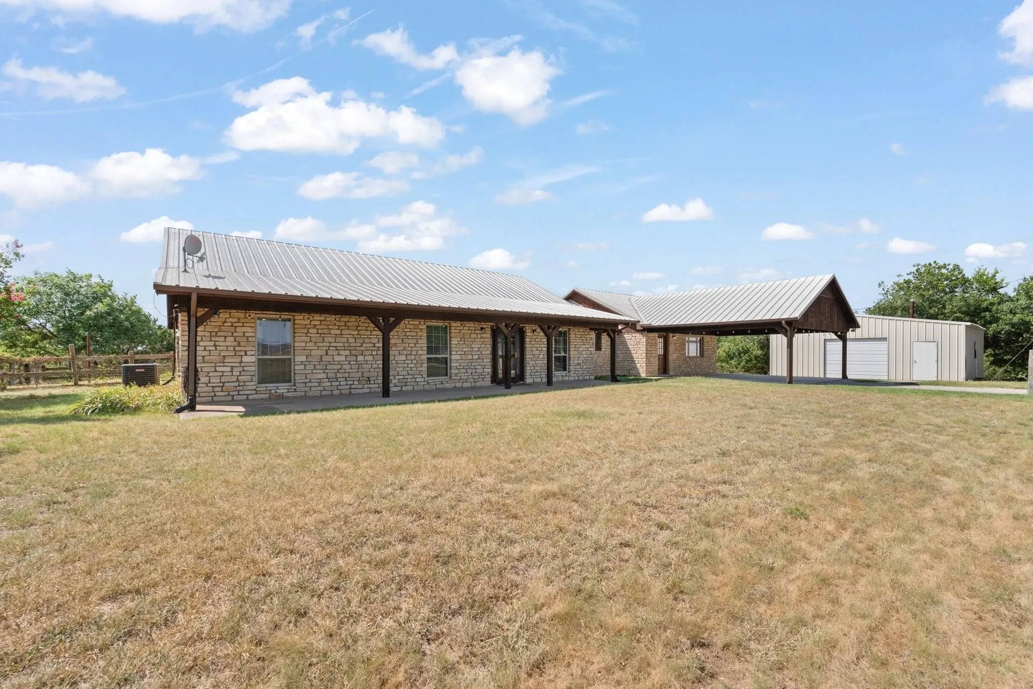 4 bed, 3 bath home that is nearly 2,600​​‌​​​​‌​​‌‌​‌‌​​​‌‌​‌​‌​‌​​​‌​​ SF.
