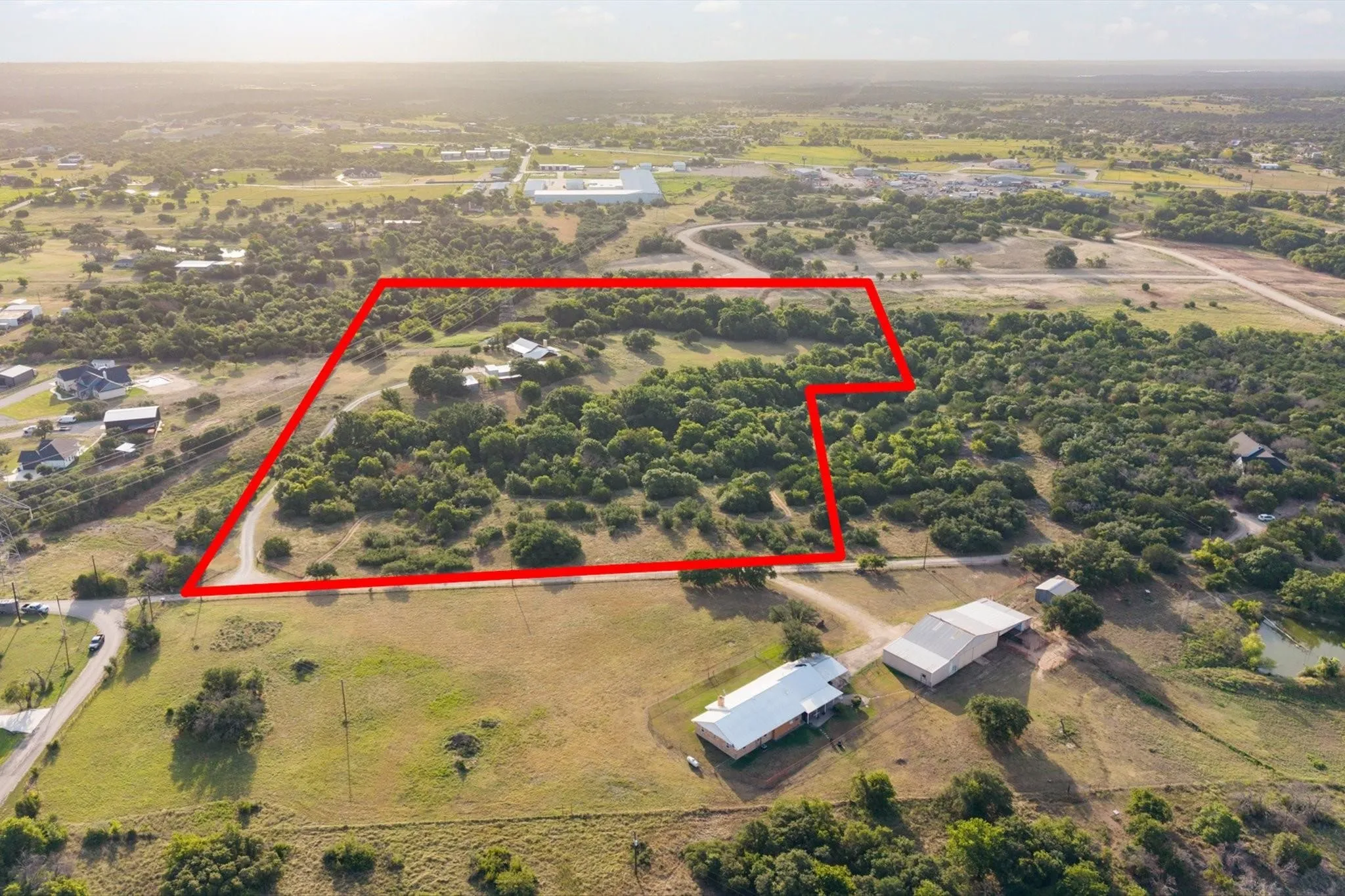 Farm For Sale in Parker County , 271 Jupiter Trail, Weatherford, Texas 76088, 4 Bedroom, 3 Bathroom, 2 Garage spaces, 2,584 Sqft, built in 1984, mls#21393845, Real Estate Agent in Weatherford, Homes For Sale in Parker county, Homes For Sale in Weatherford, Realtor in Weatherford Texas, Real Estate Brokerage Independent Realty Texas, Luminita Cordes Realtor