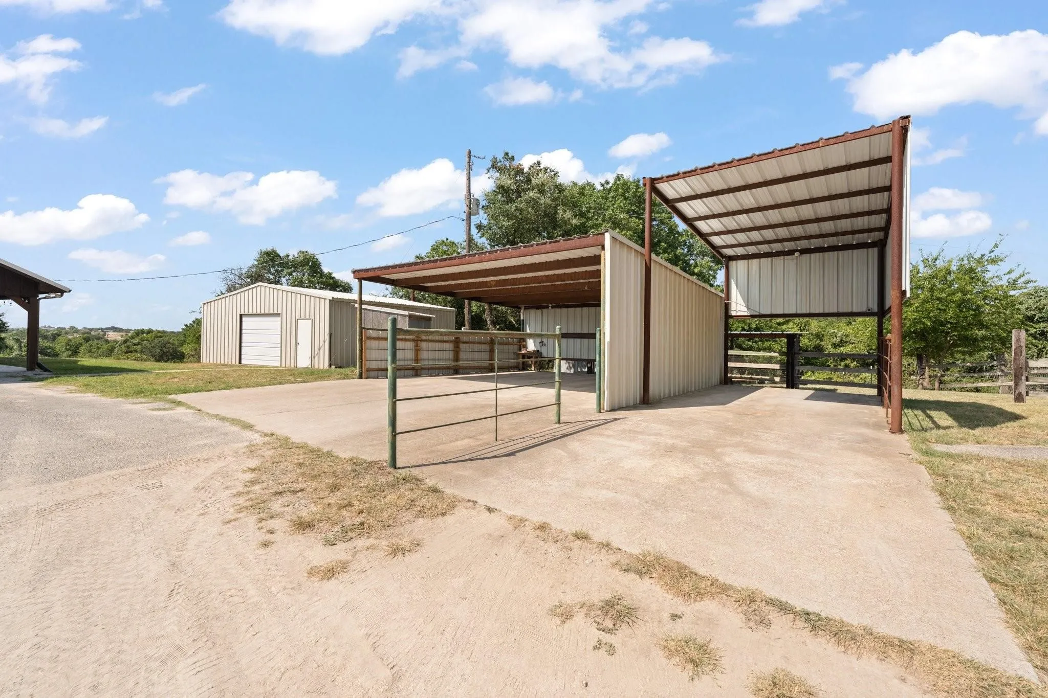 Shop, 2 carports, plus RV PARKING!!!!!