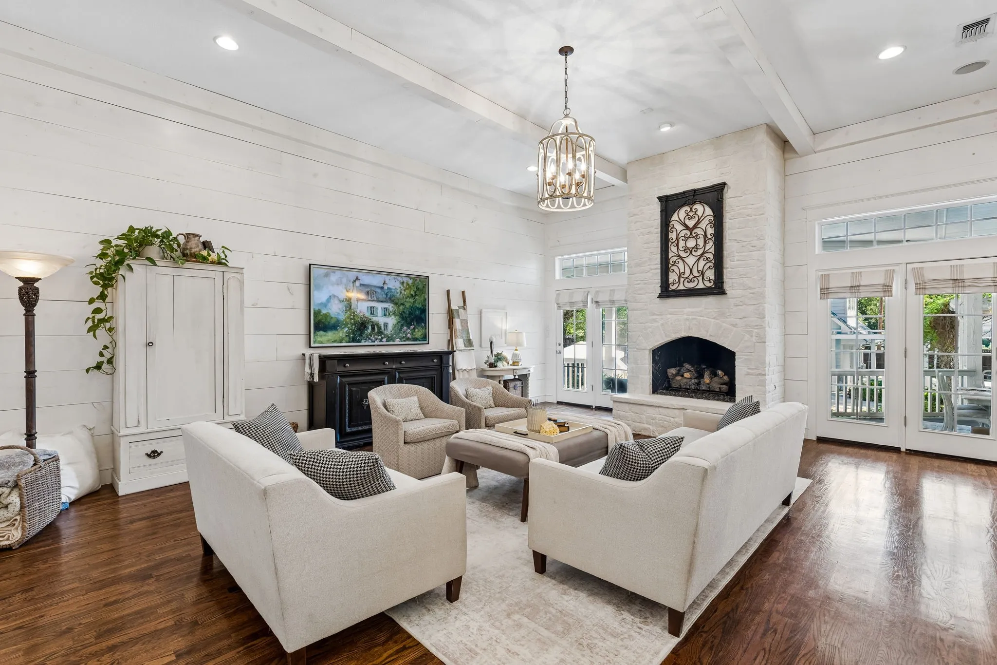 Single Family Residence For Sale in Collin County , 414 N Waddill Street, Mc Kinney, Texas 75069, 4 Bedroom, 4 Bathroom, 2 Garage spaces, 3,683 Sqft, built in 2012, mls#21393614, Real Estate Agent in Mc Kinney, Homes For Sale in Collin county, Homes For Sale in Mc Kinney, Realtor in Mc Kinney Texas, Real Estate Brokerage Independent Realty Texas, Luminita Cordes Realtor