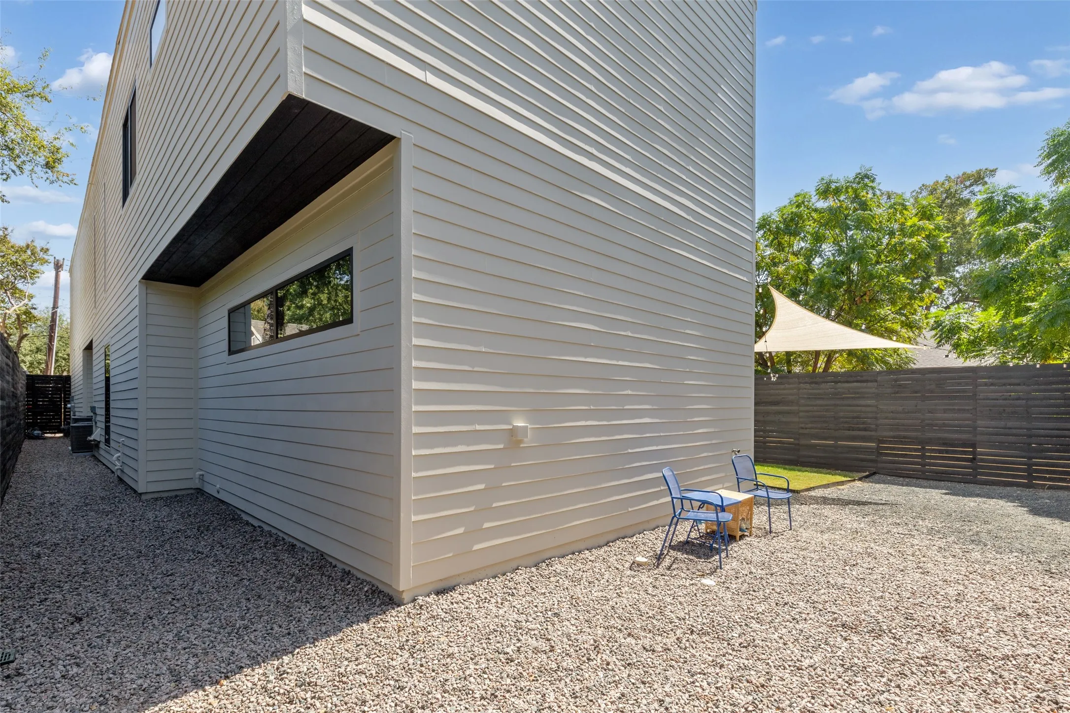 Single Family Residence For Sale in Dallas County , 6925 Tyree Street, Dallas, Texas 75209, 3 Bedroom, 4 Bathroom, 2 Garage spaces, 3,340 Sqft, built in 2022, mls#21393738, Real Estate Agent in Dallas, Homes For Sale in Dallas county, Homes For Sale in Dallas, Realtor in Dallas Texas, Real Estate Brokerage Independent Realty Texas, Luminita Cordes Realtor