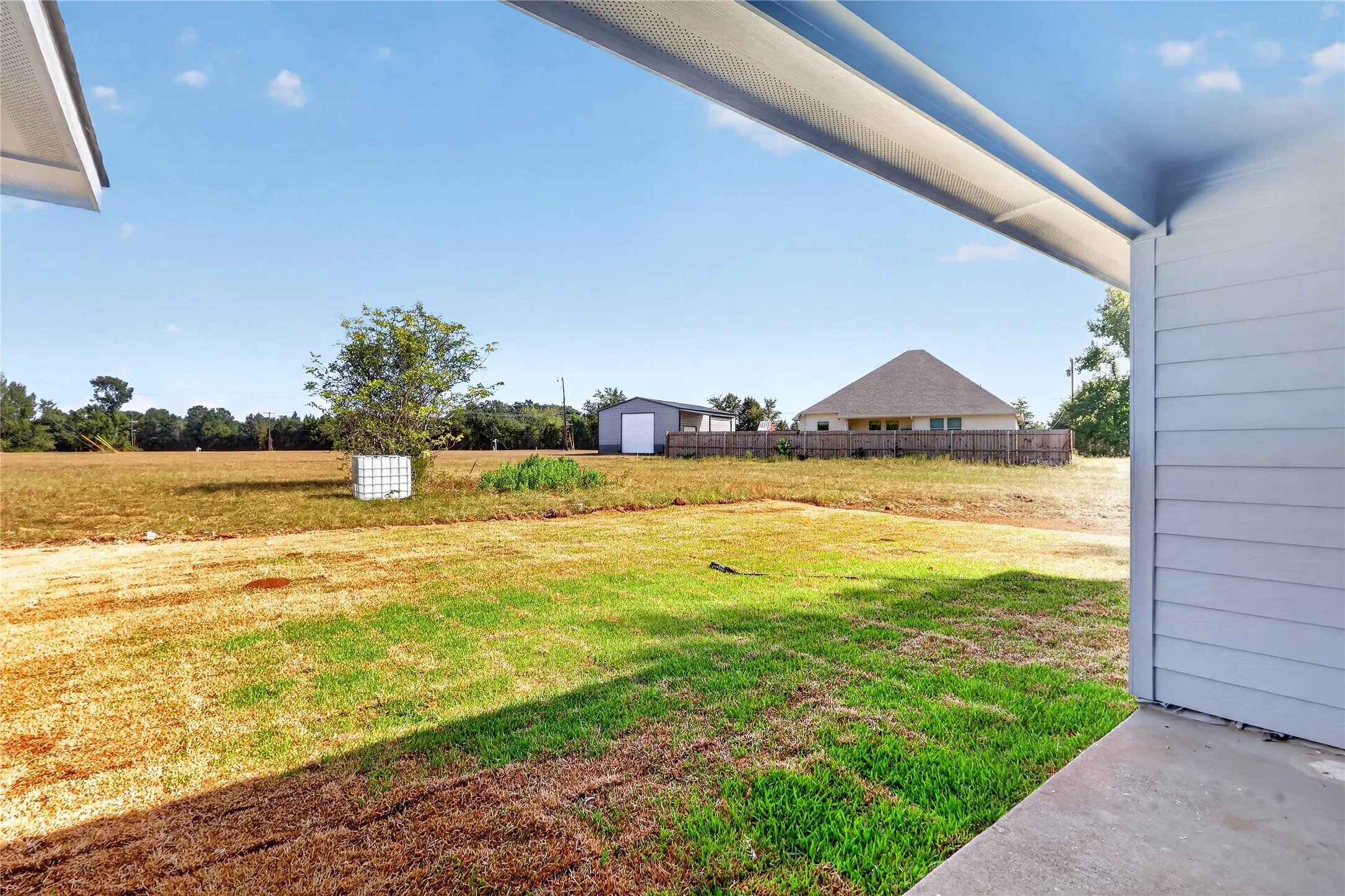 Single Family Residence For Sale in Henderson County , 102 Goodknight Ranch Road, Trinidad, Texas 75163, 3 Bedroom, 3 Bathroom, 2 Garage spaces, 1,600 Sqft, built in 2026, mls#21394684, Real Estate Agent in Trinidad, Homes For Sale in Henderson county, Homes For Sale in Trinidad, Realtor in Trinidad Texas, Real Estate Brokerage Independent Realty Texas, Luminita Cordes Realtor