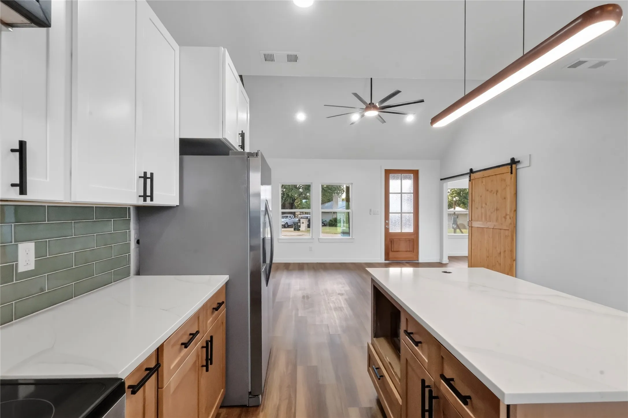 Single Family Residence For Sale in Henderson County , 102 Goodknight Ranch Road, Trinidad, Texas 75163, 3 Bedroom, 3 Bathroom, 2 Garage spaces, 1,600 Sqft, built in 2026, mls#21394684, Real Estate Agent in Trinidad, Homes For Sale in Henderson county, Homes For Sale in Trinidad, Realtor in Trinidad Texas, Real Estate Brokerage Independent Realty Texas, Luminita Cordes Realtor