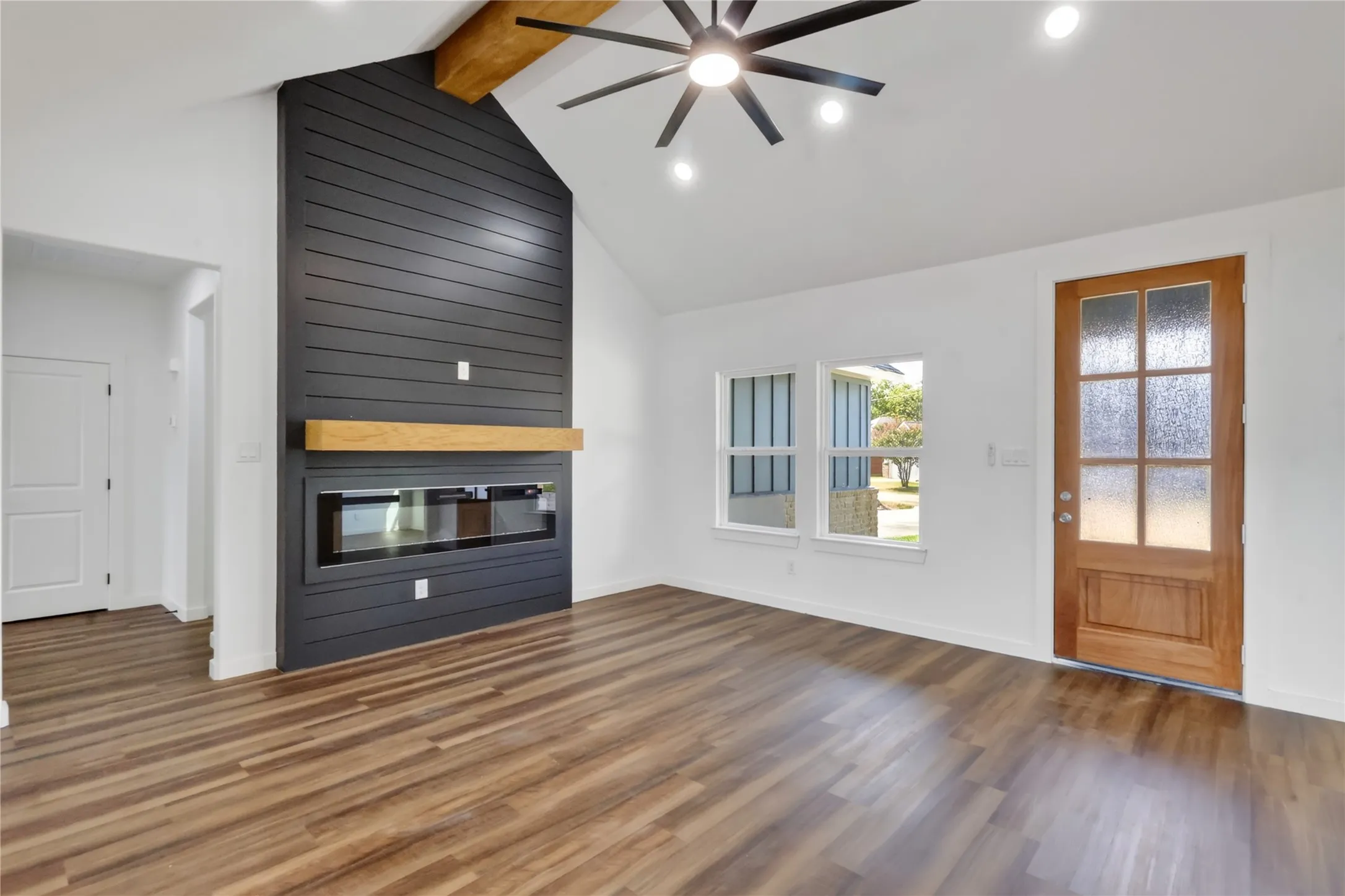 Single Family Residence For Sale in Henderson County , 102 Goodknight Ranch Road, Trinidad, Texas 75163, 3 Bedroom, 3 Bathroom, 2 Garage spaces, 1,600 Sqft, built in 2026, mls#21394684, Real Estate Agent in Trinidad, Homes For Sale in Henderson county, Homes For Sale in Trinidad, Realtor in Trinidad Texas, Real Estate Brokerage Independent Realty Texas, Luminita Cordes Realtor