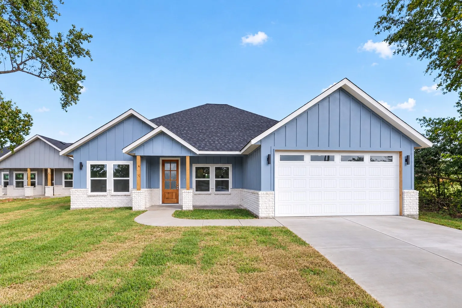 Single Family Residence For Sale