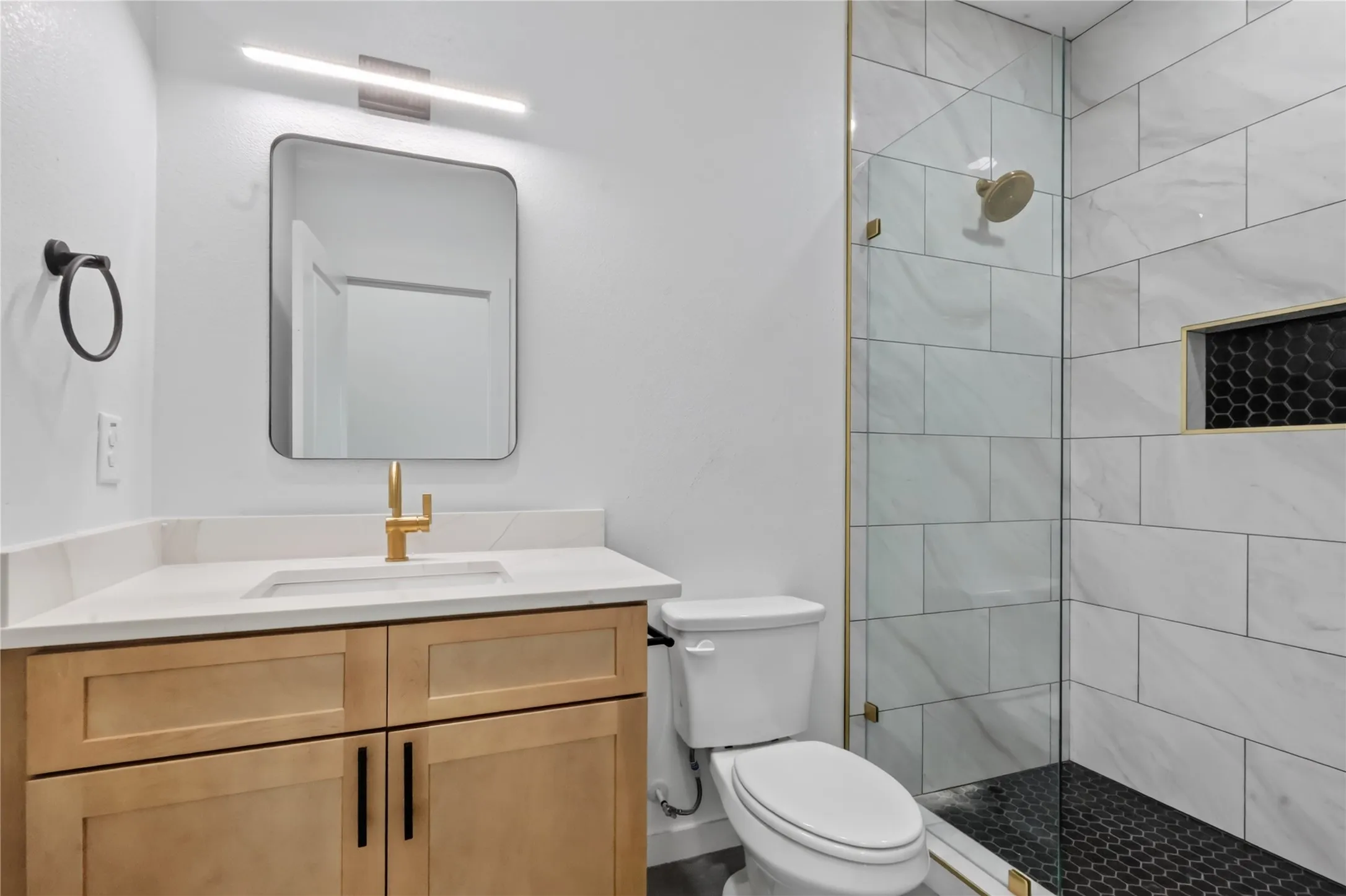 Single Family Residence For Sale in Henderson County , 102 Goodknight Ranch Road, Trinidad, Texas 75163, 3 Bedroom, 3 Bathroom, 2 Garage spaces, 1,600 Sqft, built in 2026, mls#21394684, Real Estate Agent in Trinidad, Homes For Sale in Henderson county, Homes For Sale in Trinidad, Realtor in Trinidad Texas, Real Estate Brokerage Independent Realty Texas, Luminita Cordes Realtor