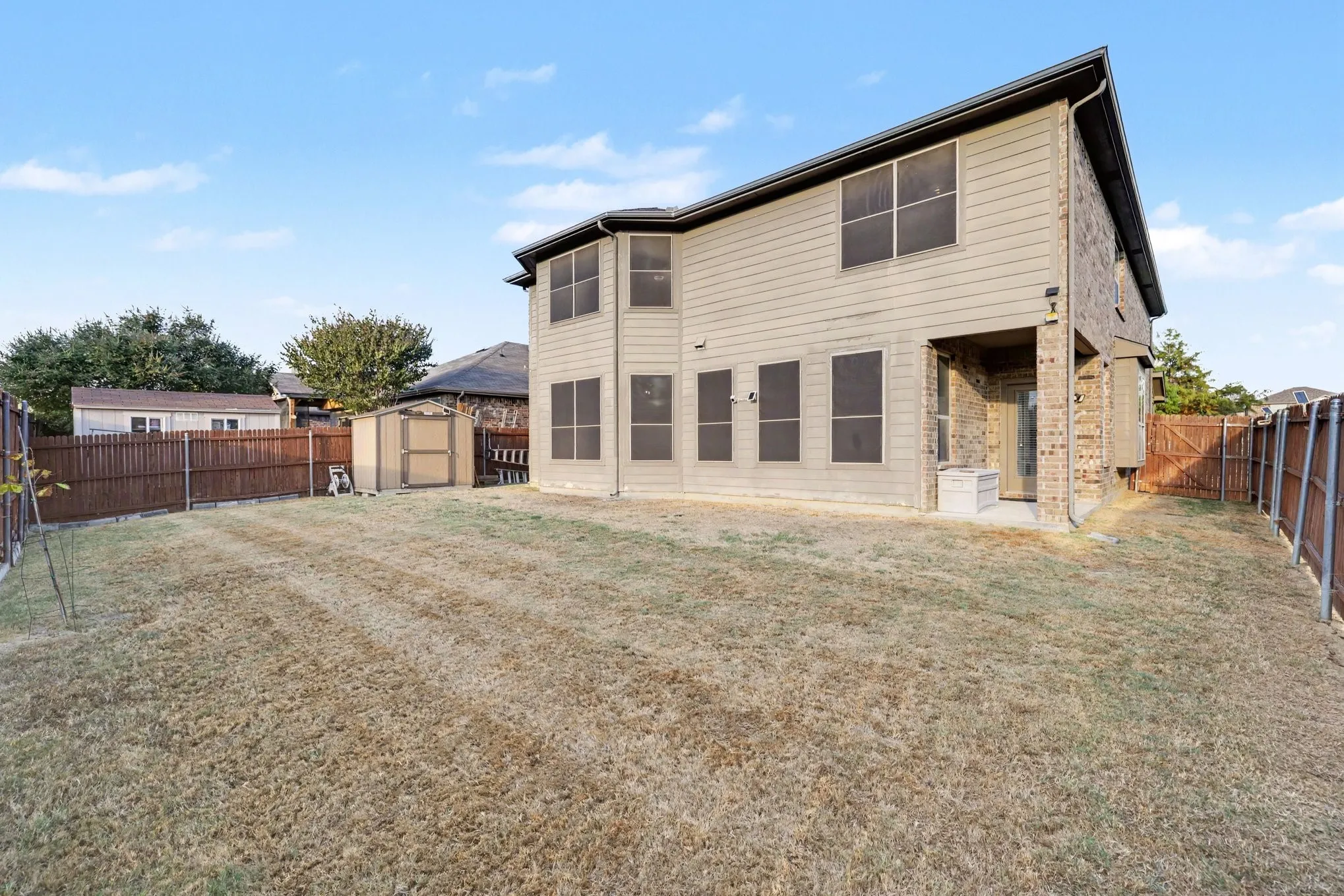 Single Family Residence For Sale in Denton County , 3428 Oceanview Drive, Denton, Texas 76208, 5 Bedroom, 4 Bathroom, 2 Garage spaces, 3,995 Sqft, built in 2014, mls#21394922, Real Estate Agent in Denton, Homes For Sale in Denton county, Homes For Sale in Denton, Realtor in Denton Texas, Real Estate Brokerage Independent Realty Texas, Luminita Cordes Realtor