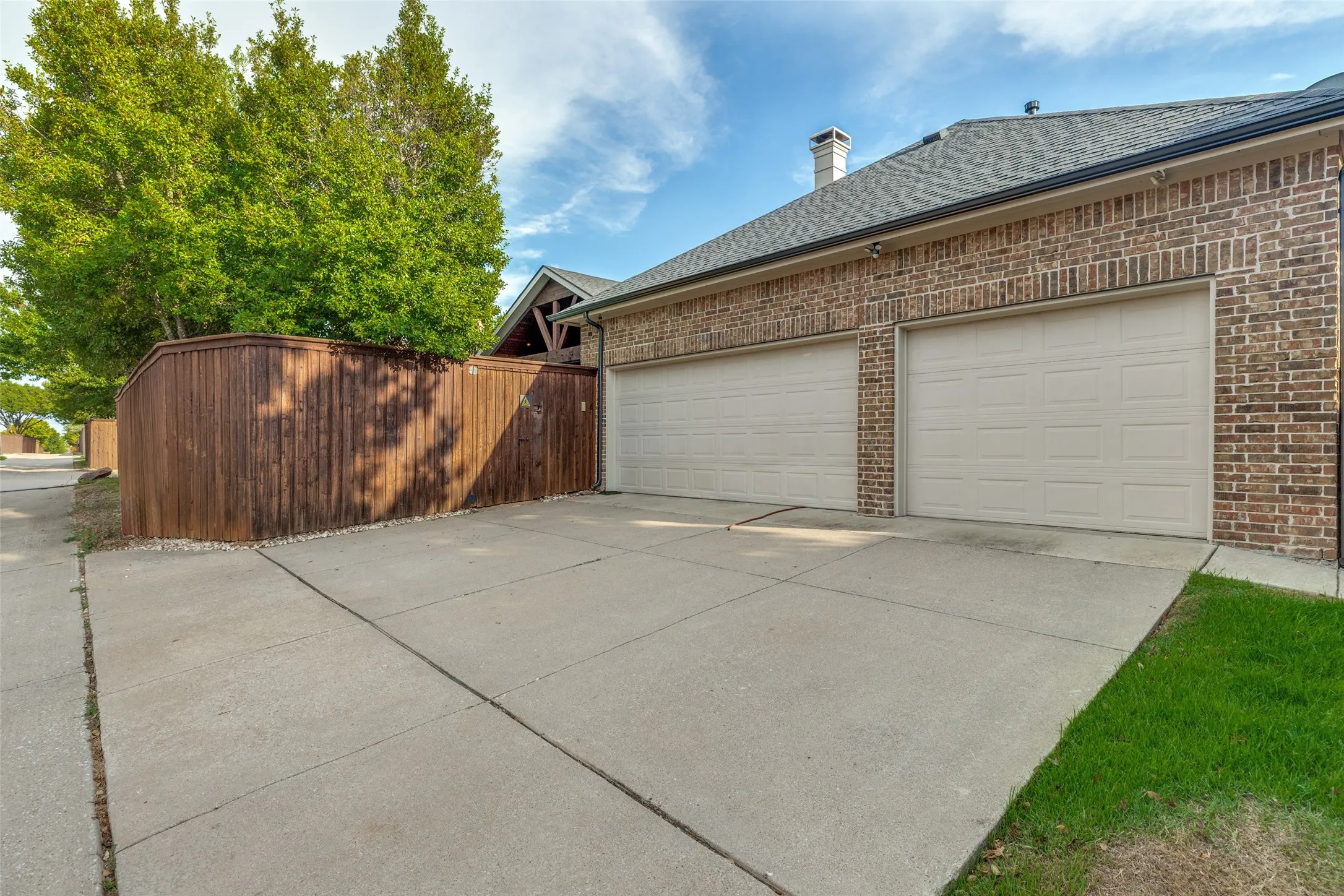 Single Family Residence For Sale in Collin County , 1834 Trinidad Lane, Allen, Texas 75013, 3 Bedroom, 4 Bathroom, 3 Garage spaces, 3,578 Sqft, built in 2007, mls#21393526, Real Estate Agent in Allen, Homes For Sale in Collin county, Homes For Sale in Allen, Realtor in Allen Texas, Real Estate Brokerage Independent Realty Texas, Luminita Cordes Realtor