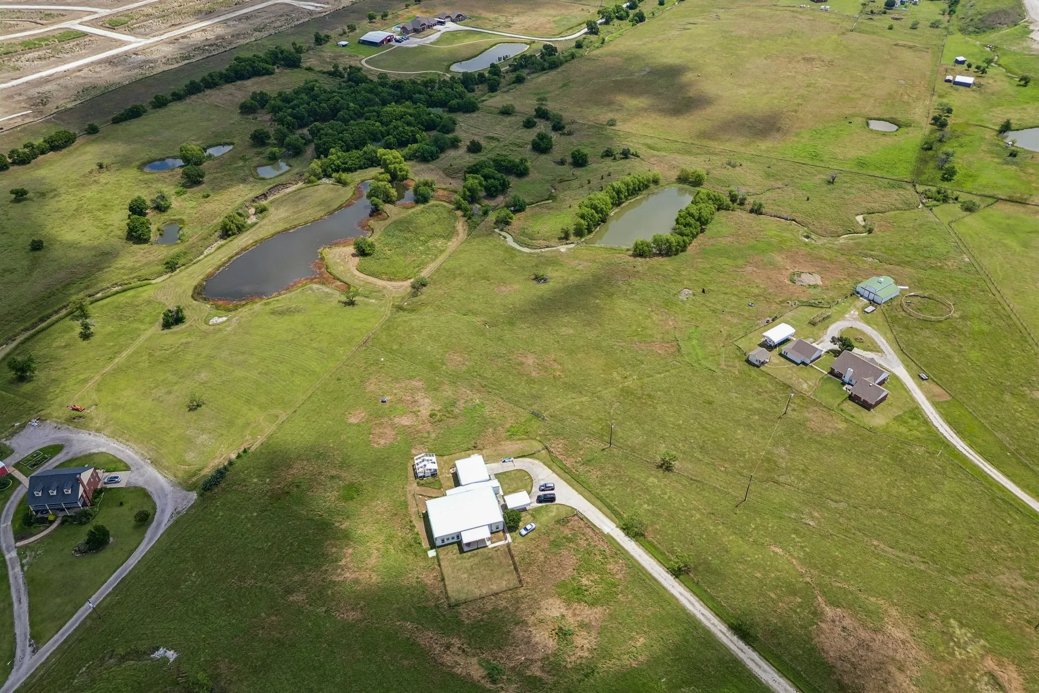 Single Family Residence For Sale in Collin County , 9230 Santa Fe Trail, Celina, Texas 75009, 3 Bedroom, 2 Bathroom, 2 Garage spaces, 2,097 Sqft, built in 1996, mls#21394882, Real Estate Agent in Celina, Homes For Sale in Collin county, Homes For Sale in Celina, Realtor in Celina Texas, Real Estate Brokerage Independent Realty Texas, Luminita Cordes Realtor