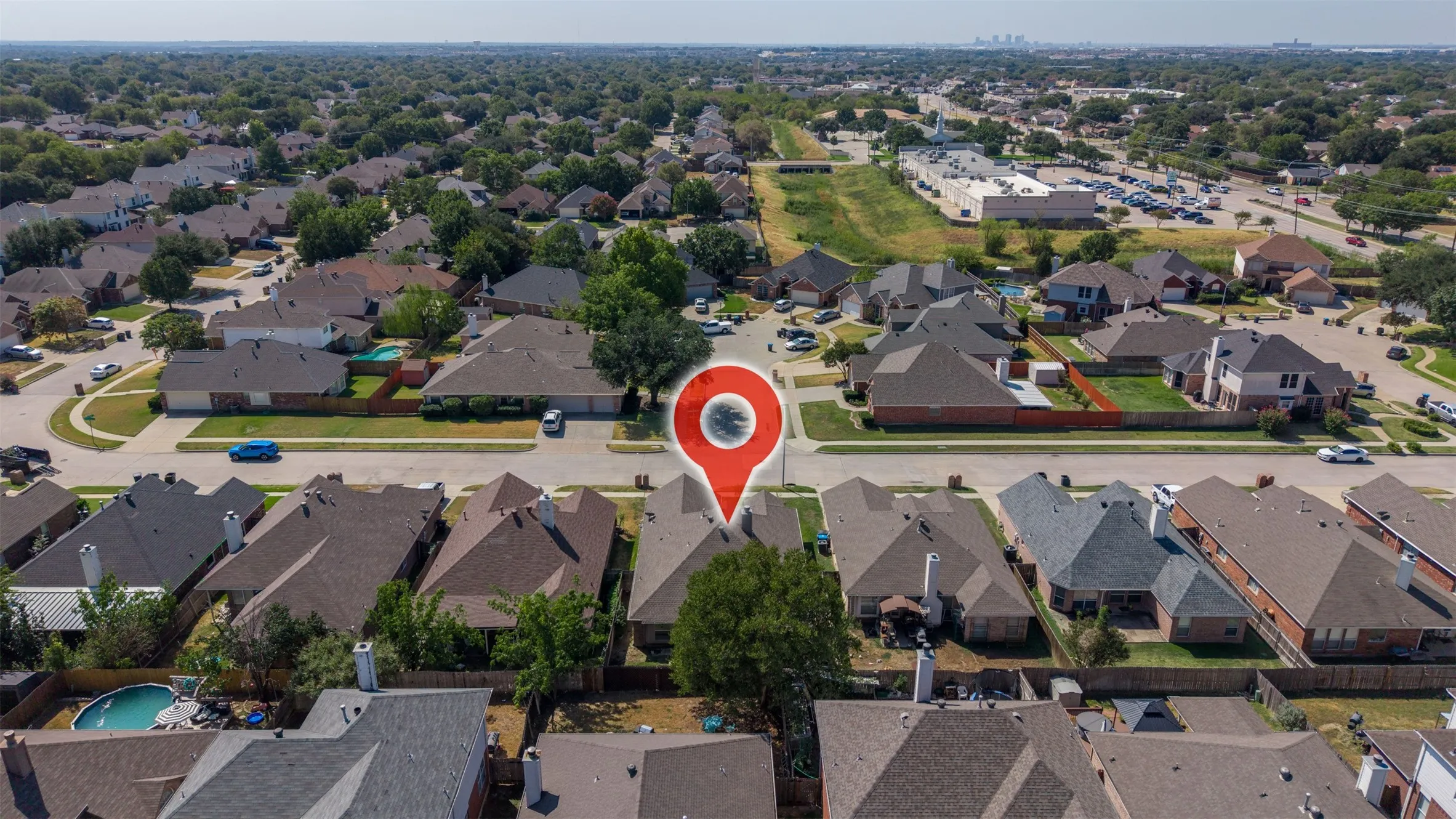 Single Family Residence For Sale in Tarrant County , 4533 Summerbrook Circle, Fort Worth, Texas 76137, 3 Bedroom, 2 Bathroom, 2 Garage spaces, 1,762 Sqft, built in 2001, mls#21394717, Real Estate Agent in Fort Worth, Homes For Sale in Tarrant county, Homes For Sale in Fort Worth, Realtor in Fort Worth Texas, Real Estate Brokerage Independent Realty Texas, Luminita Cordes Realtor