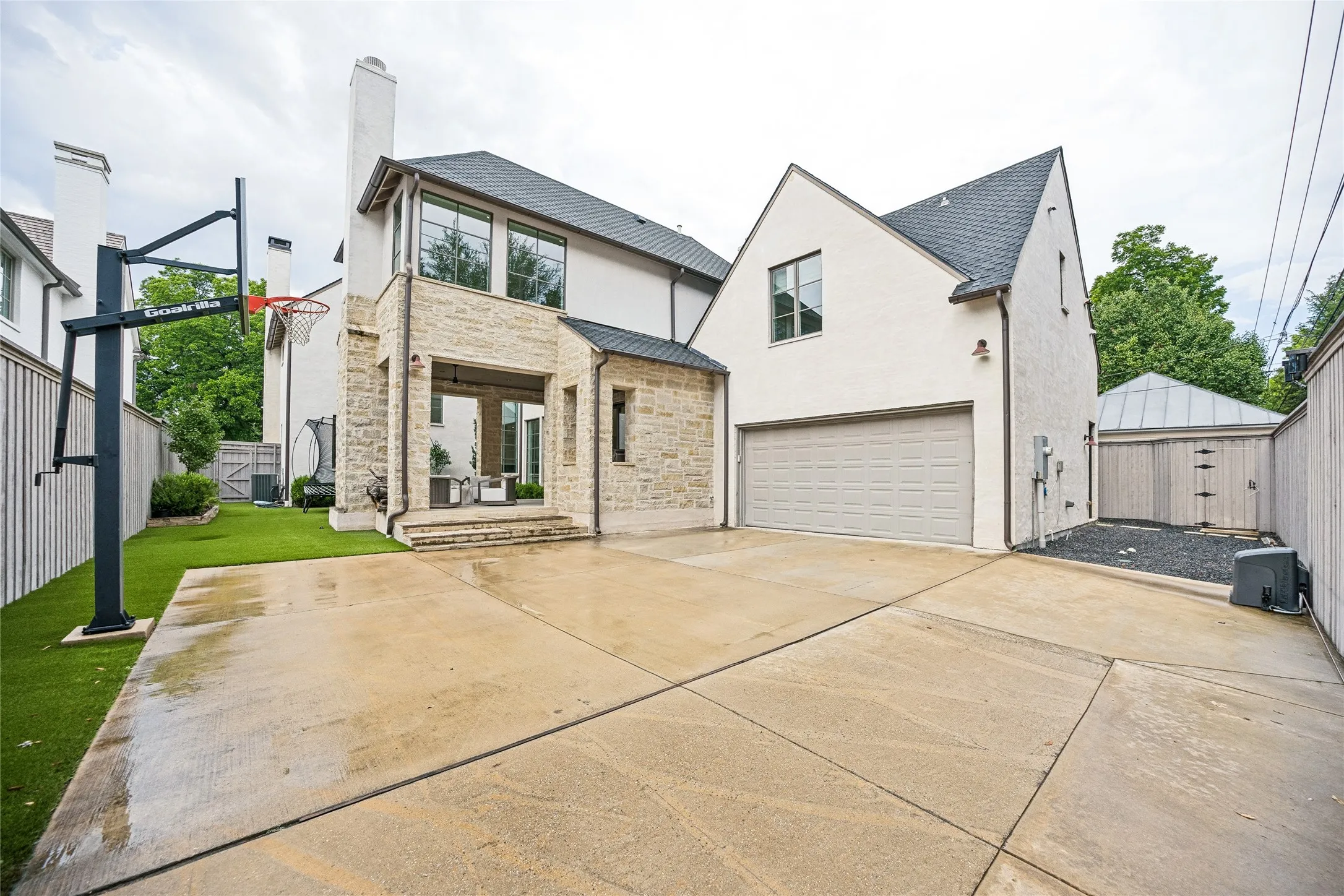 Single Family Residence For Sale in Dallas County , 3421 Southwestern Boulevard, University Park, Texas 75225, 5 Bedroom, 7 Bathroom, 2 Garage spaces, 6,898 Sqft, built in 2020, mls#21394754, Real Estate Agent in University Park, Homes For Sale in Dallas county, Homes For Sale in University Park, Realtor in University Park Texas, Real Estate Brokerage Independent Realty Texas, Luminita Cordes Realtor