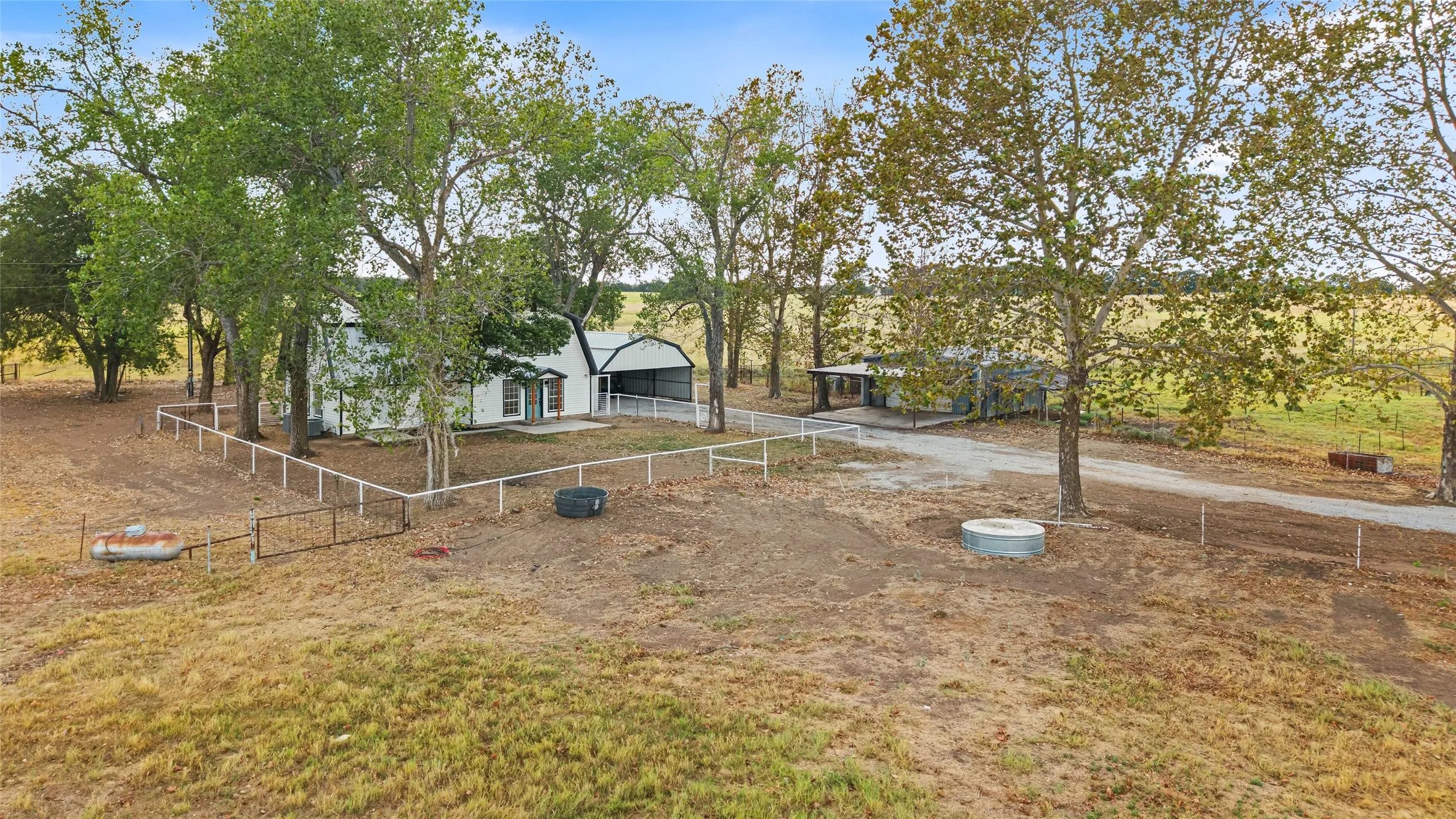 Single Family Residence For Sale in Wise County , 666 County Road 2445, Decatur, Texas 76234, 4 Bedroom, 3 Bathroom, 2 Garage spaces, 2,064 Sqft, built in 1994, mls#21390426, Real Estate Agent in Decatur, Homes For Sale in Wise county, Homes For Sale in Decatur, Realtor in Decatur Texas, Real Estate Brokerage Independent Realty Texas, Luminita Cordes Realtor