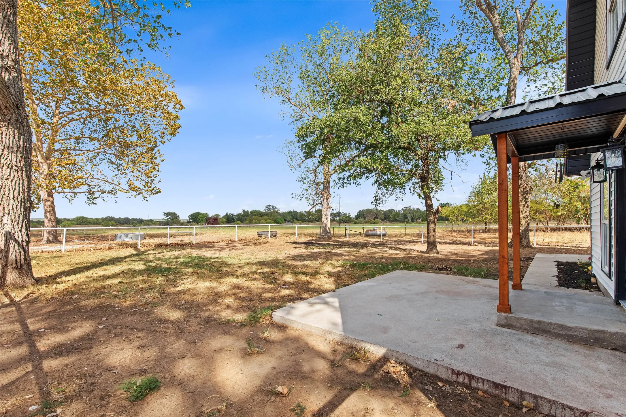 Single Family Residence For Sale in Wise County , 666 County Road 2445, Decatur, Texas 76234, 4 Bedroom, 3 Bathroom, 2 Garage spaces, 2,064 Sqft, built in 1994, mls#21390426, Real Estate Agent in Decatur, Homes For Sale in Wise county, Homes For Sale in Decatur, Realtor in Decatur Texas, Real Estate Brokerage Independent Realty Texas, Luminita Cordes Realtor