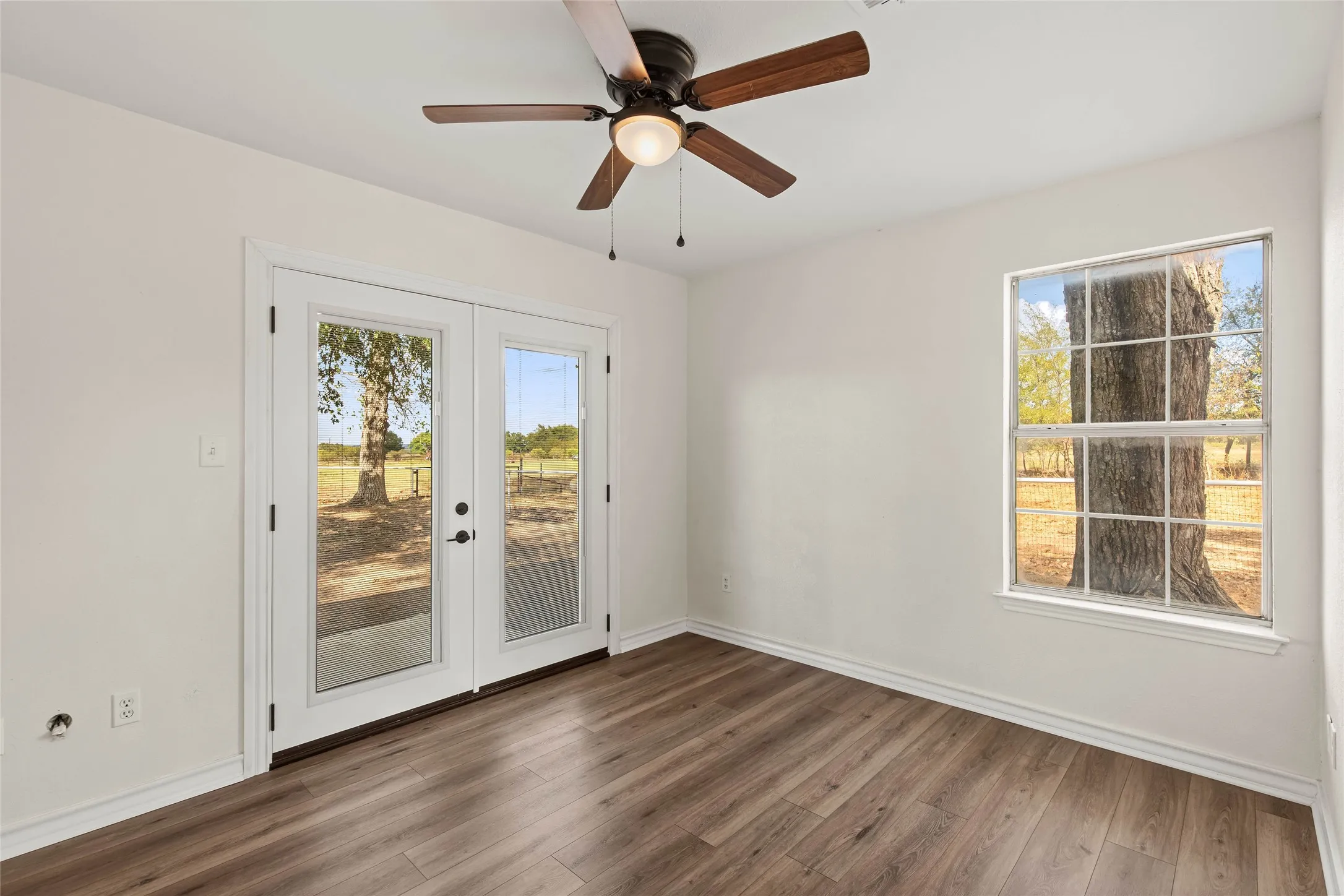 Single Family Residence For Sale in Wise County , 666 County Road 2445, Decatur, Texas 76234, 4 Bedroom, 3 Bathroom, 2 Garage spaces, 2,064 Sqft, built in 1994, mls#21390426, Real Estate Agent in Decatur, Homes For Sale in Wise county, Homes For Sale in Decatur, Realtor in Decatur Texas, Real Estate Brokerage Independent Realty Texas, Luminita Cordes Realtor