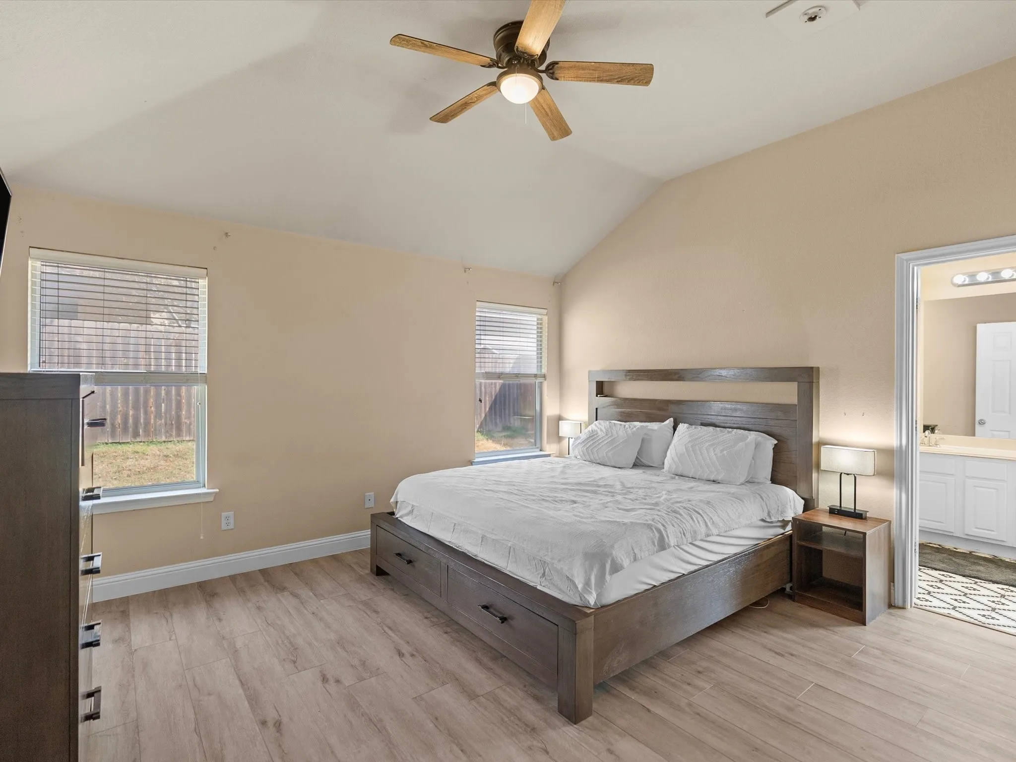 Single Family Residence For Sale in Tarrant County , 6504 Sierra Madre Drive, Fort Worth, Texas 76179, 3 Bedroom, 2 Bathroom, 2 Garage spaces, 1,505 Sqft, built in 2005, mls#21391216, Real Estate Agent in Fort Worth, Homes For Sale in Tarrant county, Homes For Sale in Fort Worth, Realtor in Fort Worth Texas, Real Estate Brokerage Independent Realty Texas, Luminita Cordes Realtor