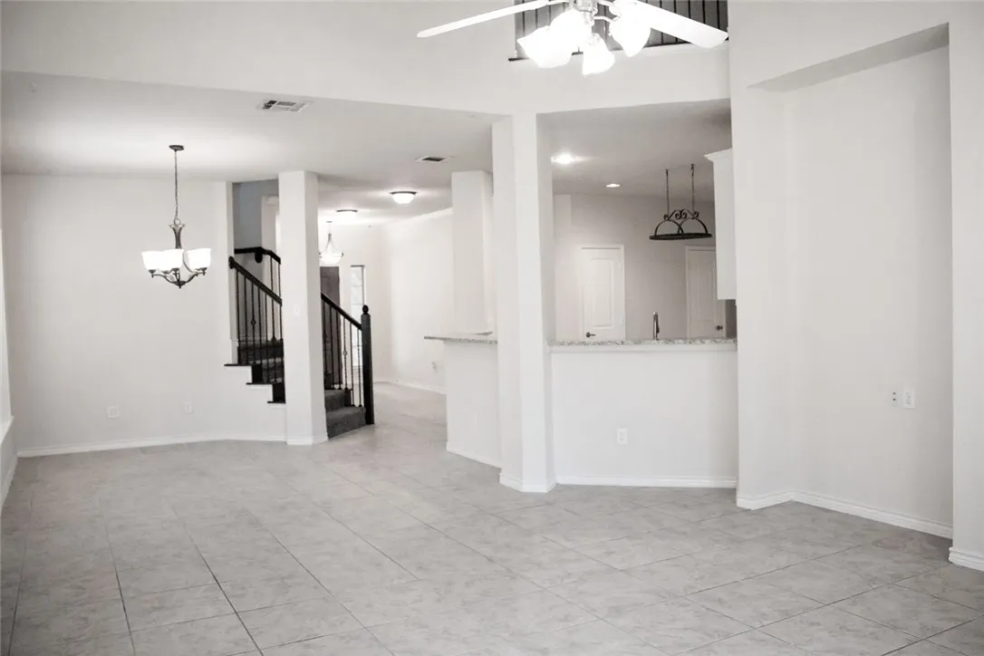 Single Family Residence For Rent in Collin County , 5700 Silver Spur, Mc Kinney, Texas 75070, 4 Bedroom, 3 Bathroom, 2 Garage spaces, 3,028 Sqft, built in 2007, mls#21394953, Real Estate Agent in Mc Kinney, Homes For Rent in Collin county, Homes For Rent in Mc Kinney, Realtor in Mc Kinney Texas, Real Estate Brokerage Independent Realty Texas, Luminita Cordes Realtor