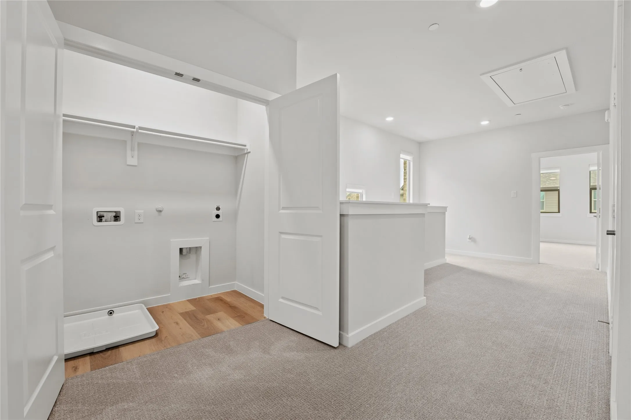 Townhouse For Rent in Dallas County , 2616 La Cala Drive, Grand Prairie, Texas 75054, 3 Bedroom, 3 Bathroom, 2 Garage spaces, 1,813 Sqft, built in 2023, mls#21394422, Real Estate Agent in Grand Prairie, Homes For Rent in Dallas county, Homes For Rent in Grand Prairie, Realtor in Grand Prairie Texas, Real Estate Brokerage Independent Realty Texas, Luminita Cordes Realtor