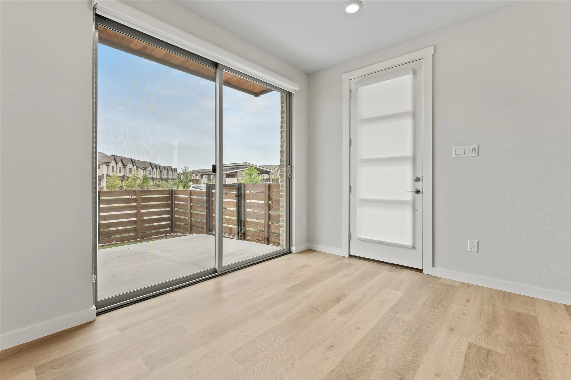 Townhouse For Rent in Dallas County , 2616 La Cala Drive, Grand Prairie, Texas 75054, 3 Bedroom, 3 Bathroom, 2 Garage spaces, 1,813 Sqft, built in 2023, mls#21394422, Real Estate Agent in Grand Prairie, Homes For Rent in Dallas county, Homes For Rent in Grand Prairie, Realtor in Grand Prairie Texas, Real Estate Brokerage Independent Realty Texas, Luminita Cordes Realtor