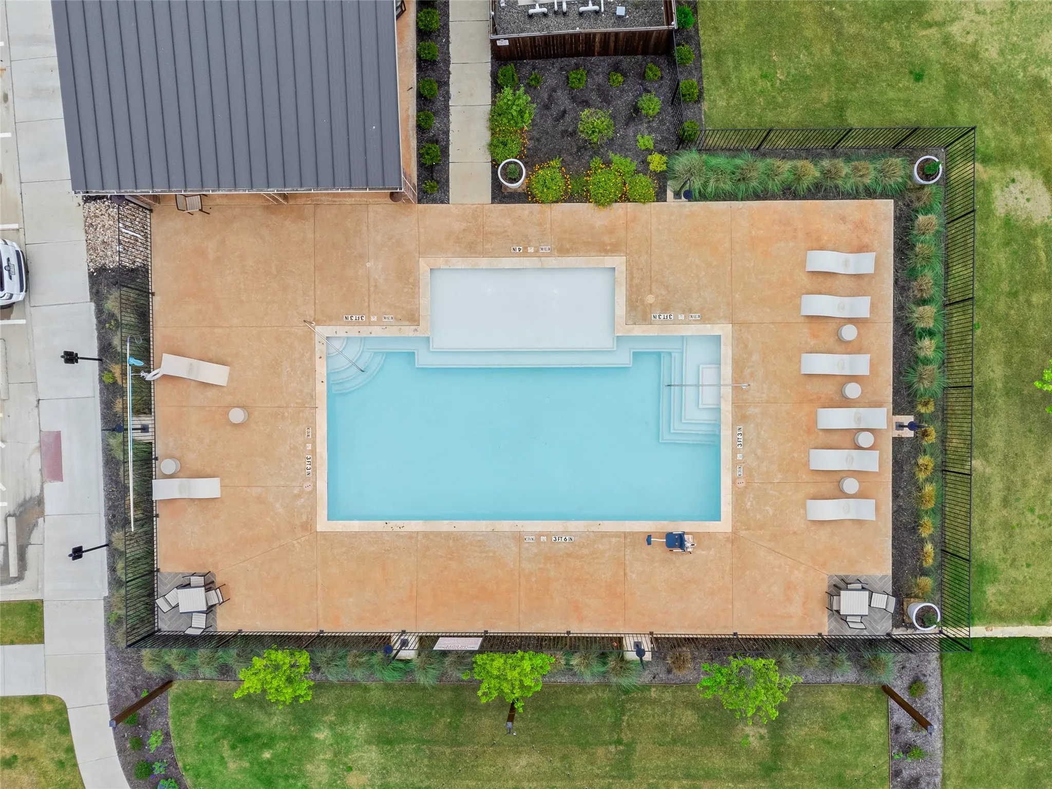 Townhouse For Rent in Dallas County , 2616 La Cala Drive, Grand Prairie, Texas 75054, 3 Bedroom, 3 Bathroom, 2 Garage spaces, 1,813 Sqft, built in 2023, mls#21394422, Real Estate Agent in Grand Prairie, Homes For Rent in Dallas county, Homes For Rent in Grand Prairie, Realtor in Grand Prairie Texas, Real Estate Brokerage Independent Realty Texas, Luminita Cordes Realtor