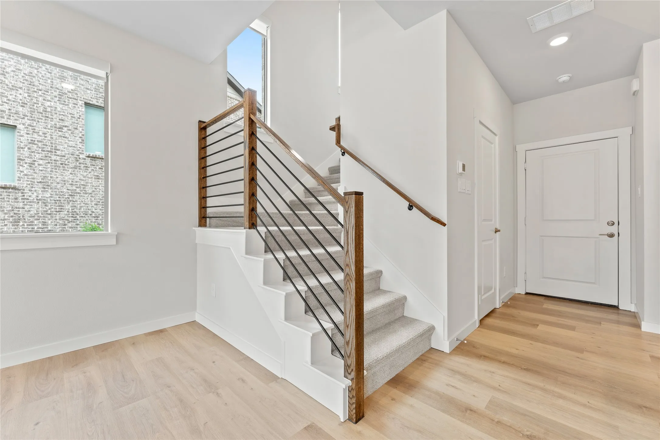 Townhouse For Rent in Dallas County , 2616 La Cala Drive, Grand Prairie, Texas 75054, 3 Bedroom, 3 Bathroom, 2 Garage spaces, 1,813 Sqft, built in 2023, mls#21394422, Real Estate Agent in Grand Prairie, Homes For Rent in Dallas county, Homes For Rent in Grand Prairie, Realtor in Grand Prairie Texas, Real Estate Brokerage Independent Realty Texas, Luminita Cordes Realtor