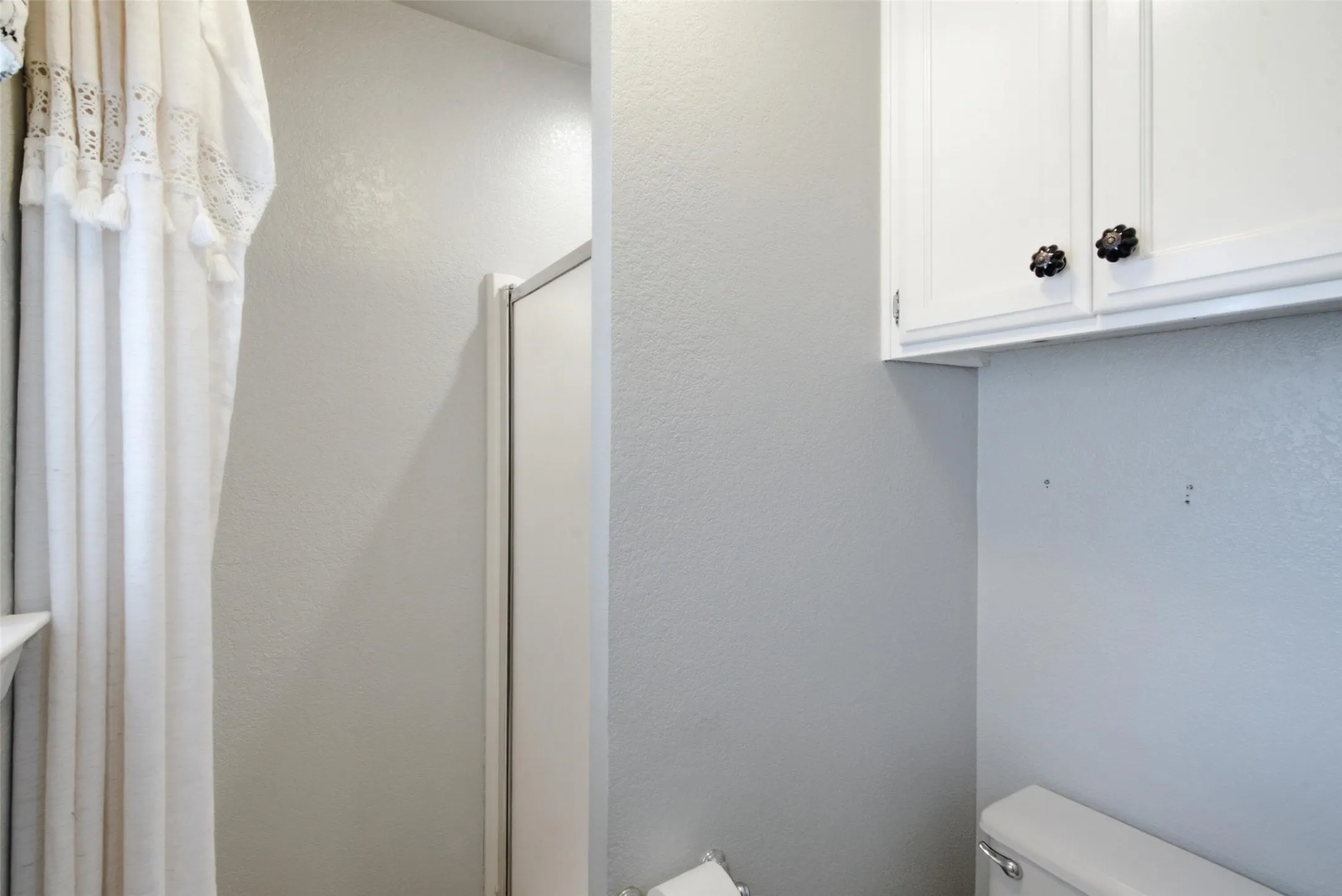 Single Family Residence For Sale in Young County , 1406 Doral Court, Graham, Texas 76450, 3 Bedroom, 2 Bathroom, 2 Garage spaces, 1,703 Sqft, built in 1985, mls#21394270, Real Estate Agent in Graham, Homes For Sale in Young county, Homes For Sale in Graham, Realtor in Graham Texas, Real Estate Brokerage Independent Realty Texas, Luminita Cordes Realtor
