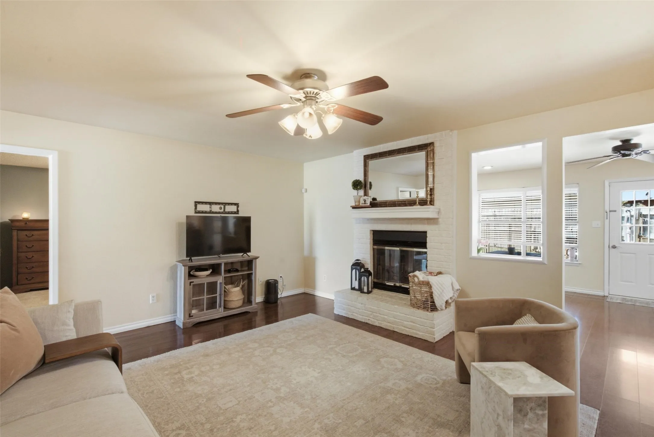 Single Family Residence For Sale in Young County , 1406 Doral Court, Graham, Texas 76450, 3 Bedroom, 2 Bathroom, 2 Garage spaces, 1,703 Sqft, built in 1985, mls#21394270, Real Estate Agent in Graham, Homes For Sale in Young county, Homes For Sale in Graham, Realtor in Graham Texas, Real Estate Brokerage Independent Realty Texas, Luminita Cordes Realtor