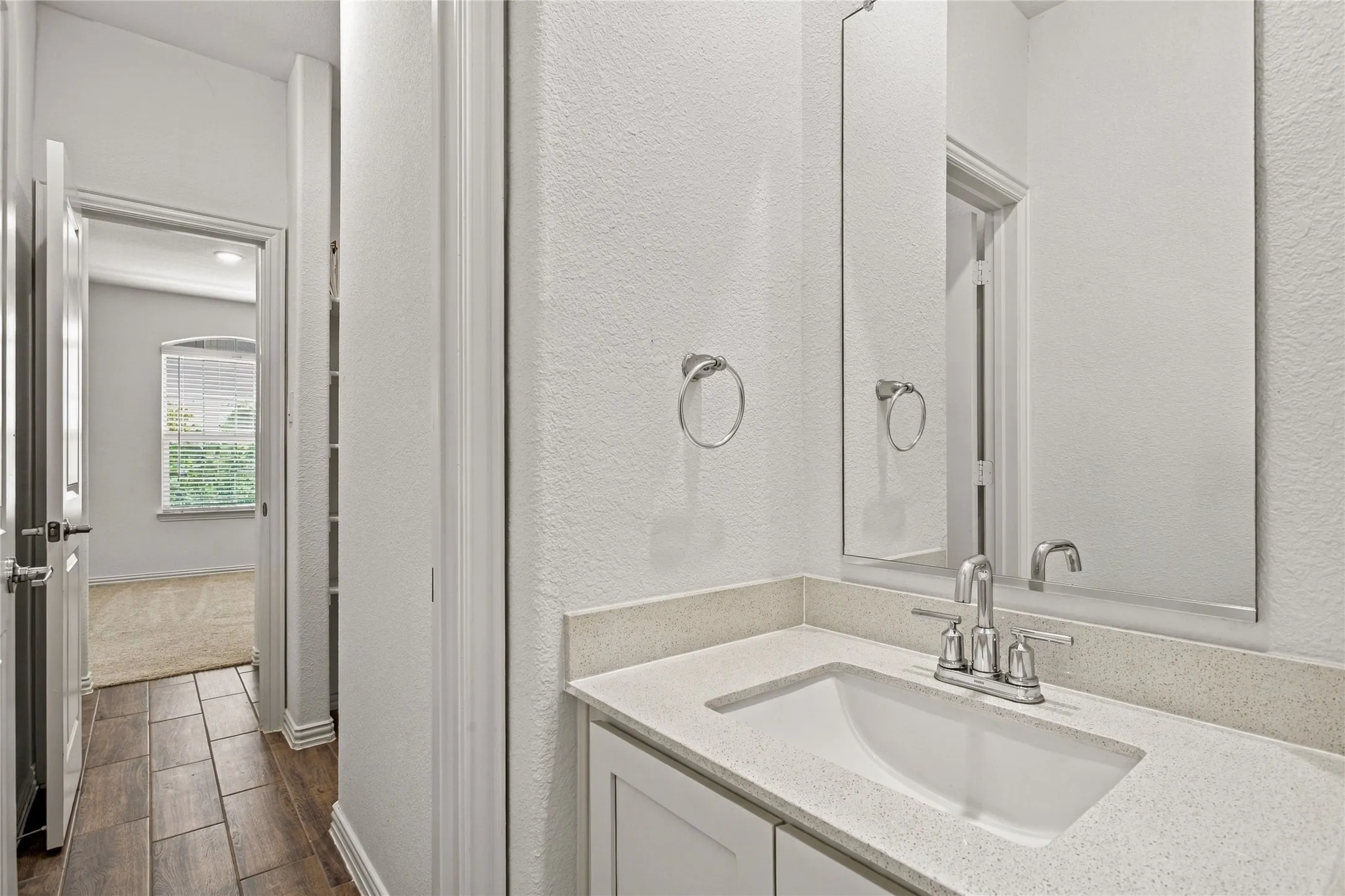 Single Family Residence For Sale in Collin County , 8709 Red Fox Trail, Mc Kinney, Texas 75071, 5 Bedroom, 5 Bathroom, 2 Garage spaces, 3,369 Sqft, built in 2023, mls#21389098, Real Estate Agent in Mc Kinney, Homes For Sale in Collin county, Homes For Sale in Mc Kinney, Realtor in Mc Kinney Texas, Real Estate Brokerage Independent Realty Texas, Luminita Cordes Realtor