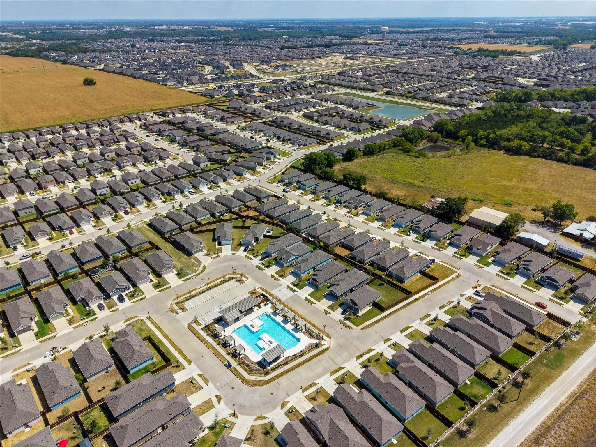 Single Family Residence For Sale in Collin County , 8709 Red Fox Trail, Mc Kinney, Texas 75071, 5 Bedroom, 5 Bathroom, 2 Garage spaces, 3,369 Sqft, built in 2023, mls#21389098, Real Estate Agent in Mc Kinney, Homes For Sale in Collin county, Homes For Sale in Mc Kinney, Realtor in Mc Kinney Texas, Real Estate Brokerage Independent Realty Texas, Luminita Cordes Realtor