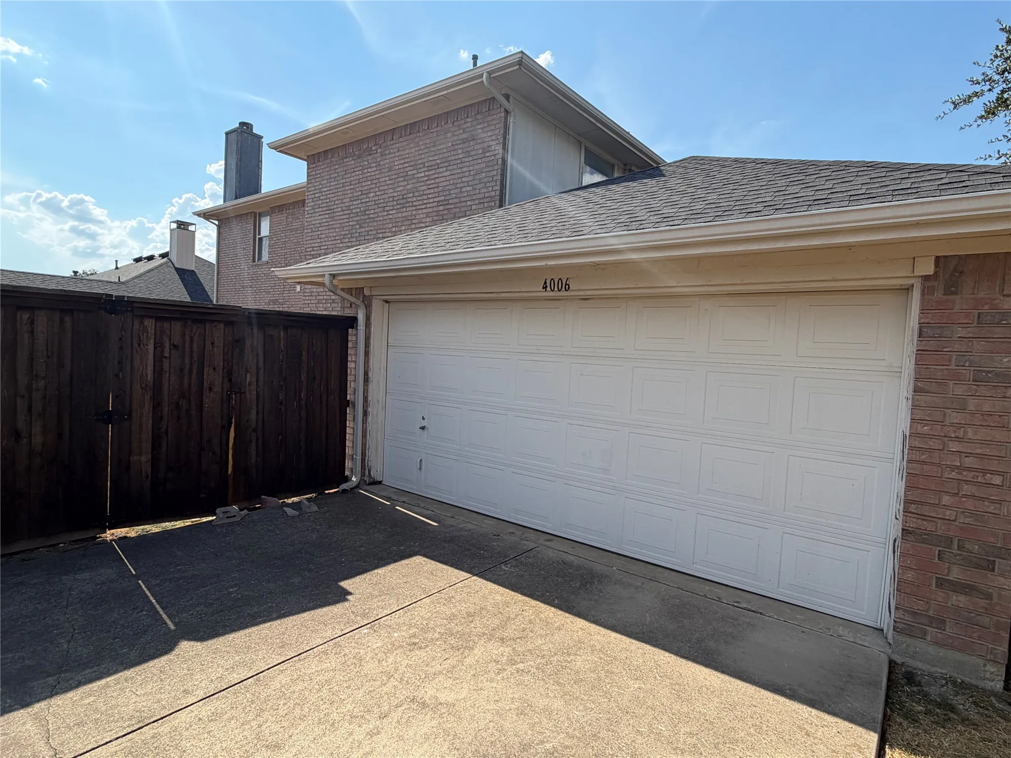 Single Family Residence For Sale in Dallas County , 4006 Pointe Loma Drive, Rowlett, Texas 75088, 4 Bedroom, 3 Bathroom, 2 Garage spaces, 2,808 Sqft, built in 1998, mls#21394836, Real Estate Agent in Rowlett, Homes For Sale in Dallas county, Homes For Sale in Rowlett, Realtor in Rowlett Texas, Real Estate Brokerage Independent Realty Texas, Luminita Cordes Realtor