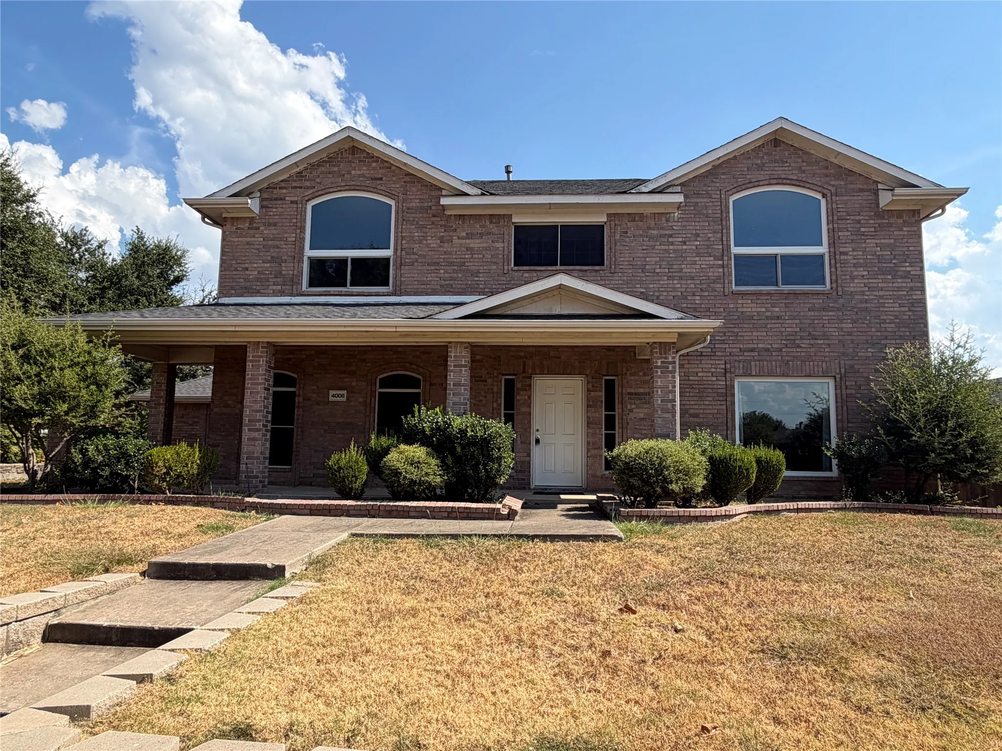 Single Family Residence For Sale in Dallas County , 4006 Pointe Loma Drive, Rowlett, Texas 75088, 4 Bedroom, 3 Bathroom, 2 Garage spaces, 2,808 Sqft, built in 1998, mls#21394836, Real Estate Agent in Rowlett, Homes For Sale in Dallas county, Homes For Sale in Rowlett, Realtor in Rowlett Texas, Real Estate Brokerage Independent Realty Texas, Luminita Cordes Realtor