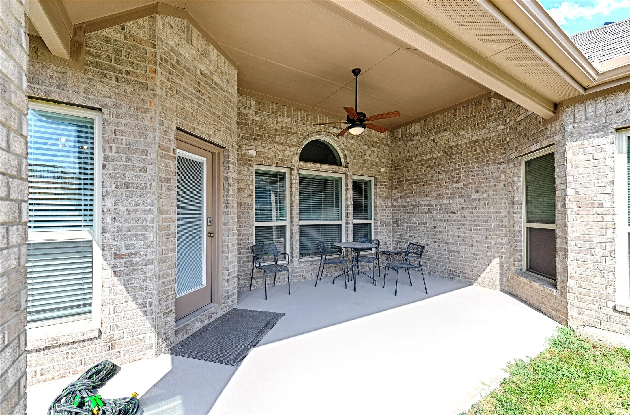 Single Family Residence For Sale in Dallas County , 1802 ranch view, Cedar Hill, Texas 75104, 4 Bedroom, 3 Bathroom, 2 Garage spaces, 2,429 Sqft, built in 2022, mls#21394964, Real Estate Agent in Cedar Hill, Homes For Sale in Dallas county, Homes For Sale in Cedar Hill, Realtor in Cedar Hill Texas, Real Estate Brokerage Independent Realty Texas, Luminita Cordes Realtor