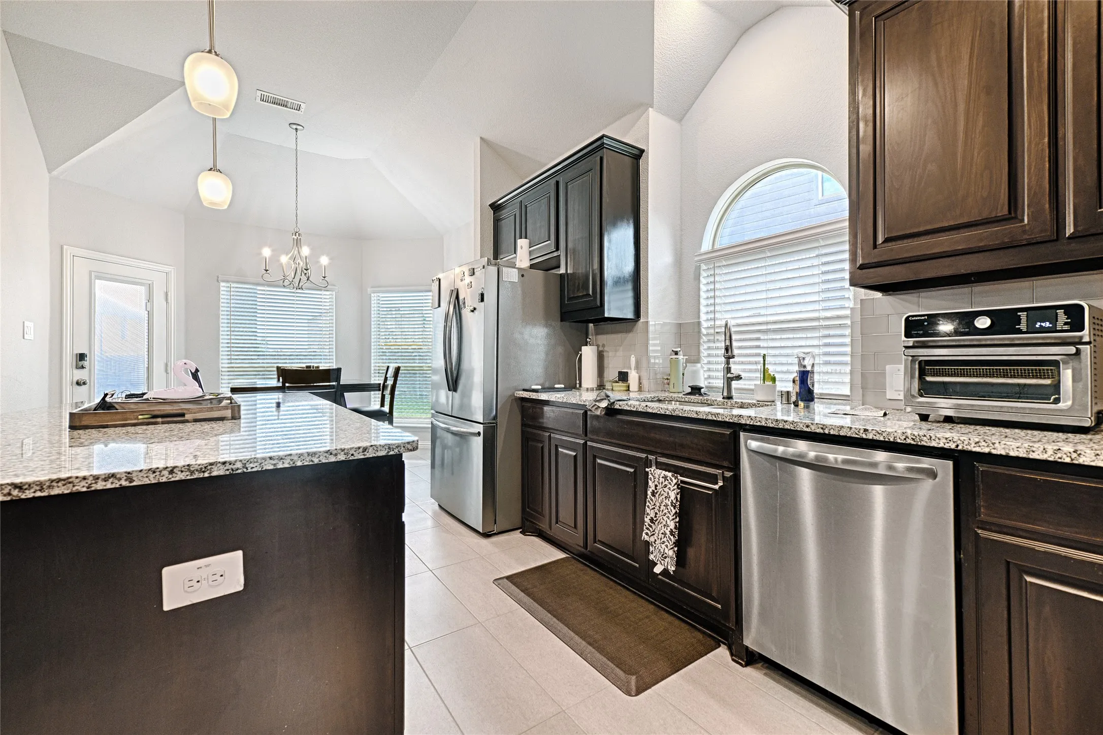 Single Family Residence For Sale in Dallas County , 1802 ranch view, Cedar Hill, Texas 75104, 4 Bedroom, 3 Bathroom, 2 Garage spaces, 2,429 Sqft, built in 2022, mls#21394964, Real Estate Agent in Cedar Hill, Homes For Sale in Dallas county, Homes For Sale in Cedar Hill, Realtor in Cedar Hill Texas, Real Estate Brokerage Independent Realty Texas, Luminita Cordes Realtor