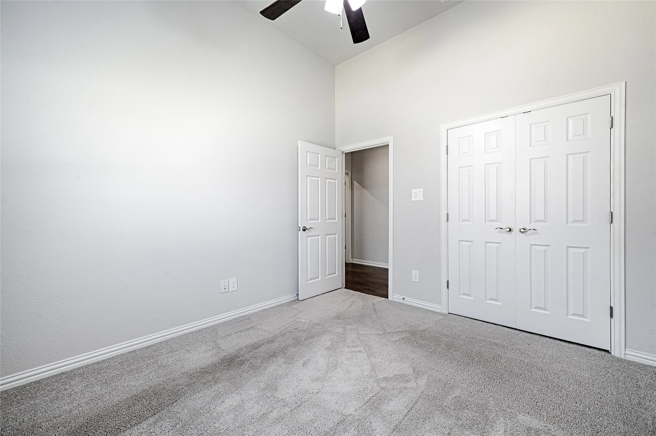 Single Family Residence For Sale in Dallas County , 1802 ranch view, Cedar Hill, Texas 75104, 4 Bedroom, 3 Bathroom, 2 Garage spaces, 2,429 Sqft, built in 2022, mls#21394964, Real Estate Agent in Cedar Hill, Homes For Sale in Dallas county, Homes For Sale in Cedar Hill, Realtor in Cedar Hill Texas, Real Estate Brokerage Independent Realty Texas, Luminita Cordes Realtor