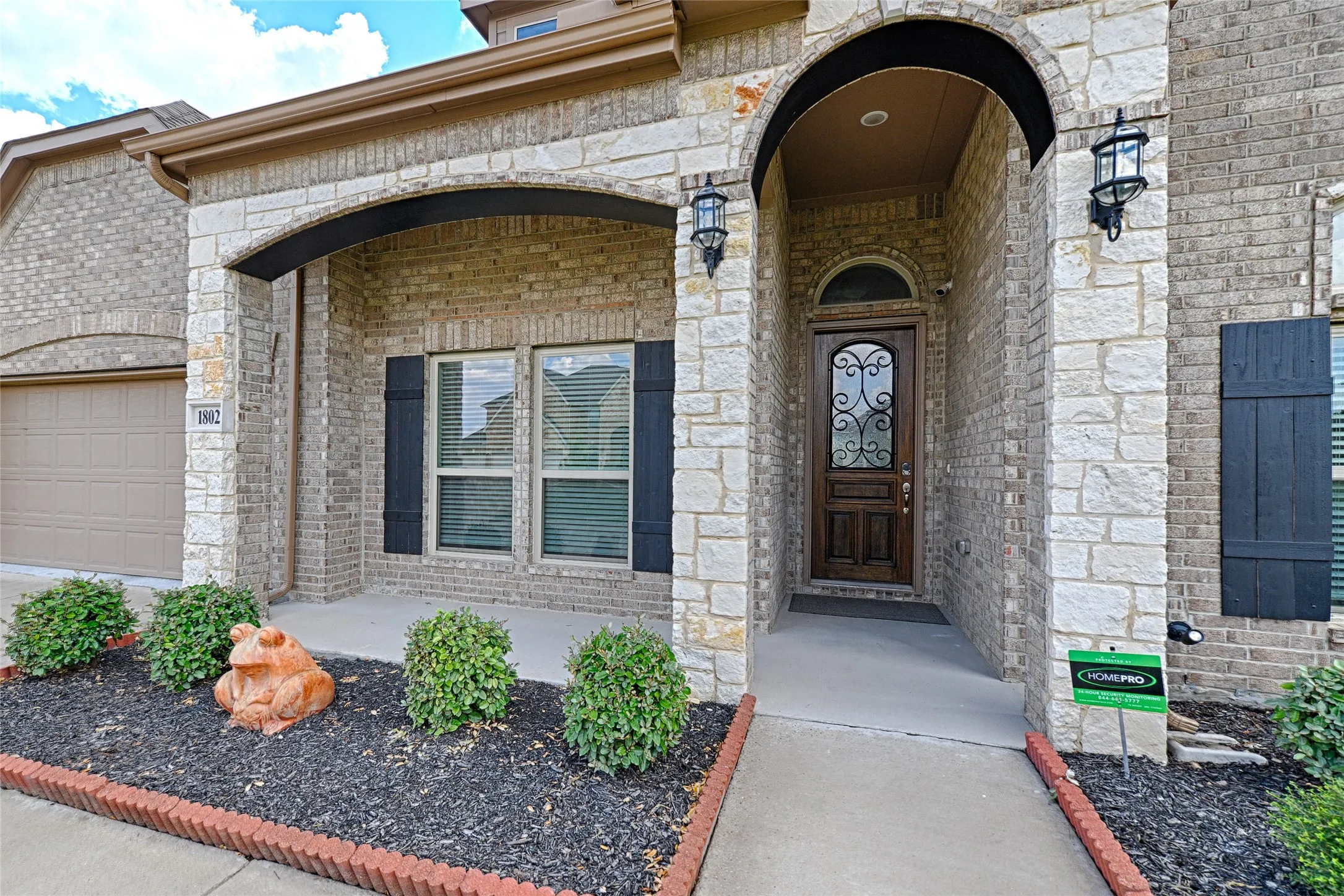 Single Family Residence For Sale in Dallas County , 1802 ranch view, Cedar Hill, Texas 75104, 4 Bedroom, 3 Bathroom, 2 Garage spaces, 2,429 Sqft, built in 2022, mls#21394964, Real Estate Agent in Cedar Hill, Homes For Sale in Dallas county, Homes For Sale in Cedar Hill, Realtor in Cedar Hill Texas, Real Estate Brokerage Independent Realty Texas, Luminita Cordes Realtor