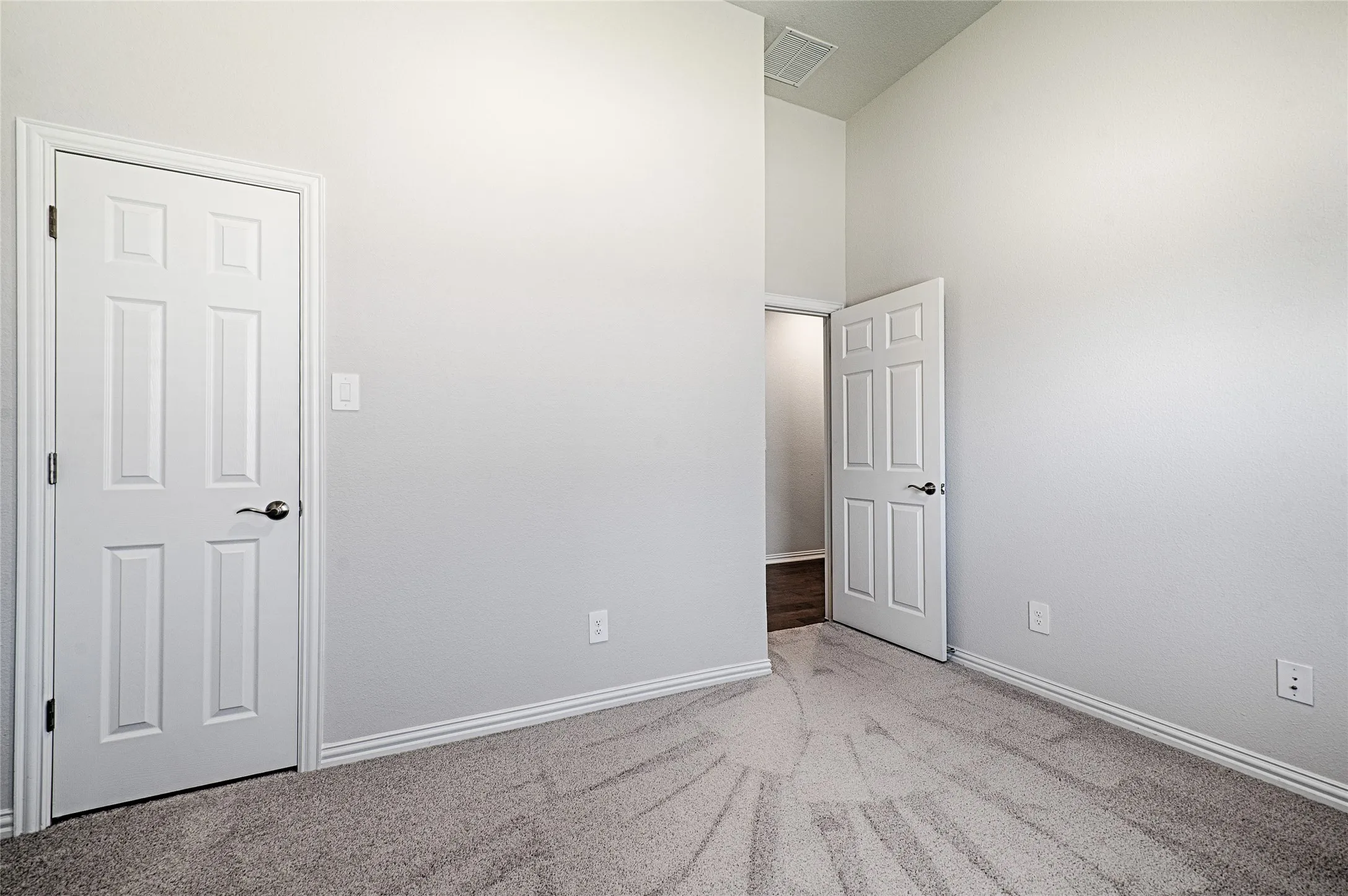 Single Family Residence For Sale in Dallas County , 1802 ranch view, Cedar Hill, Texas 75104, 4 Bedroom, 3 Bathroom, 2 Garage spaces, 2,429 Sqft, built in 2022, mls#21394964, Real Estate Agent in Cedar Hill, Homes For Sale in Dallas county, Homes For Sale in Cedar Hill, Realtor in Cedar Hill Texas, Real Estate Brokerage Independent Realty Texas, Luminita Cordes Realtor