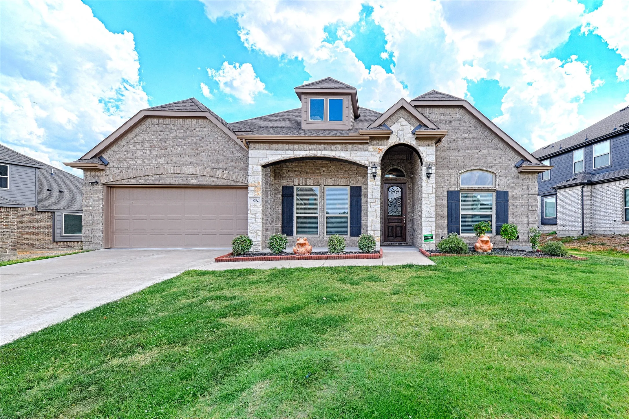 Single Family Residence For Sale in Dallas County , 1802 ranch view, Cedar Hill, Texas 75104, 4 Bedroom, 3 Bathroom, 2 Garage spaces, 2,429 Sqft, built in 2022, mls#21394964, Real Estate Agent in Cedar Hill, Homes For Sale in Dallas county, Homes For Sale in Cedar Hill, Realtor in Cedar Hill Texas, Real Estate Brokerage Independent Realty Texas, Luminita Cordes Realtor