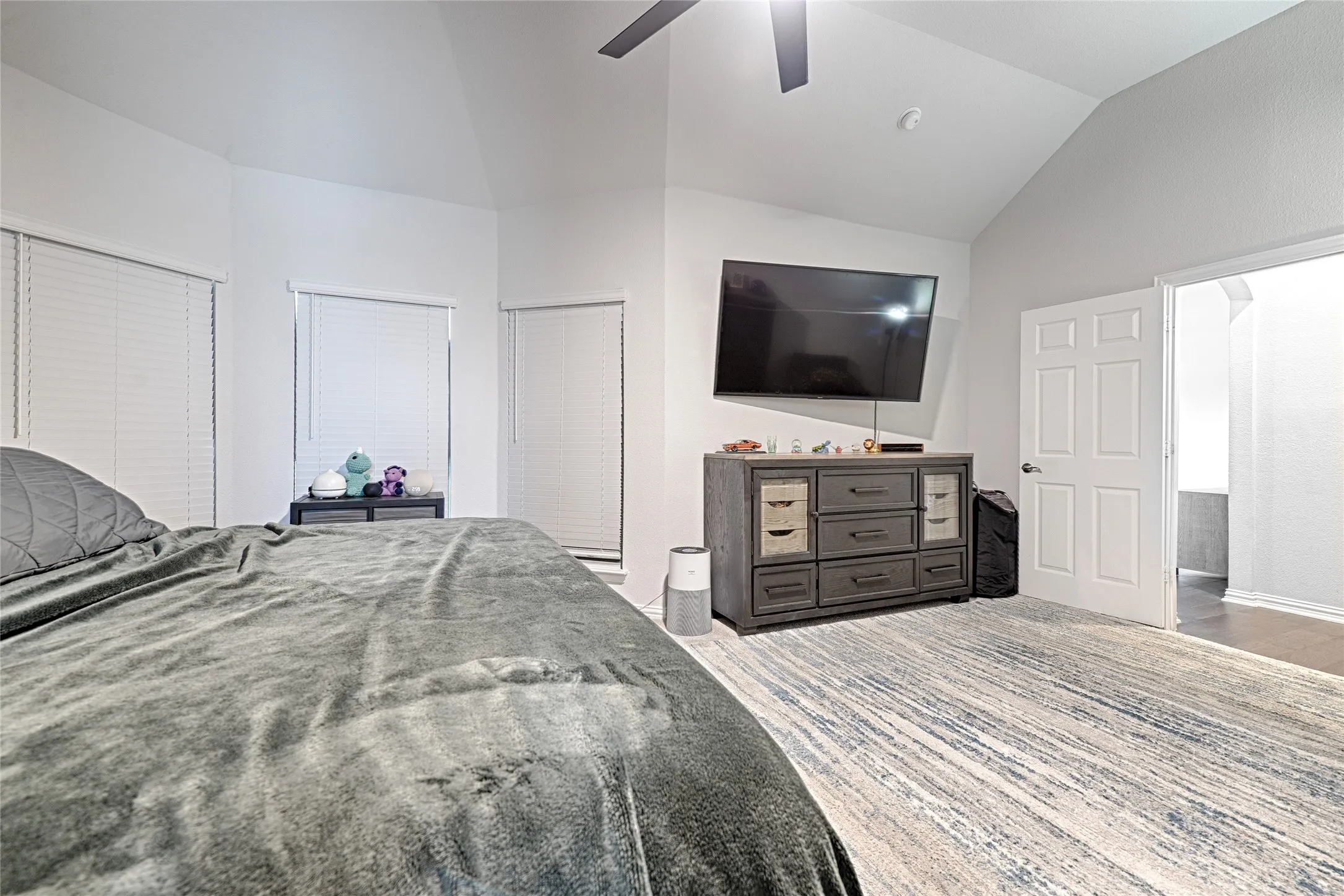 Single Family Residence For Sale in Dallas County , 1802 ranch view, Cedar Hill, Texas 75104, 4 Bedroom, 3 Bathroom, 2 Garage spaces, 2,429 Sqft, built in 2022, mls#21394964, Real Estate Agent in Cedar Hill, Homes For Sale in Dallas county, Homes For Sale in Cedar Hill, Realtor in Cedar Hill Texas, Real Estate Brokerage Independent Realty Texas, Luminita Cordes Realtor