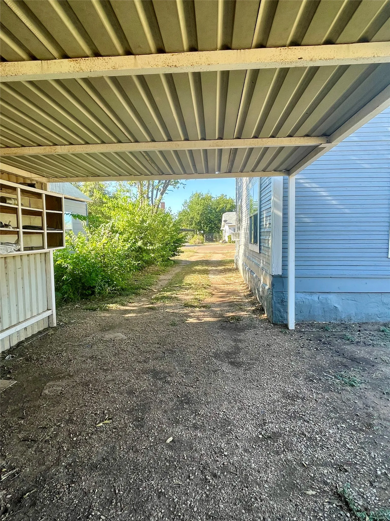 Single Family Residence For Sale in Runnels County , 508 N 10th Street, Ballinger, Texas 76821, 2 Bedroom, 1 Bathroom, Garage spaces, 1,169 Sqft, built in 1952, mls#21394969, Real Estate Agent in Ballinger, Homes For Sale in Runnels county, Homes For Sale in Ballinger, Realtor in Ballinger Texas, Real Estate Brokerage Independent Realty Texas, Luminita Cordes Realtor