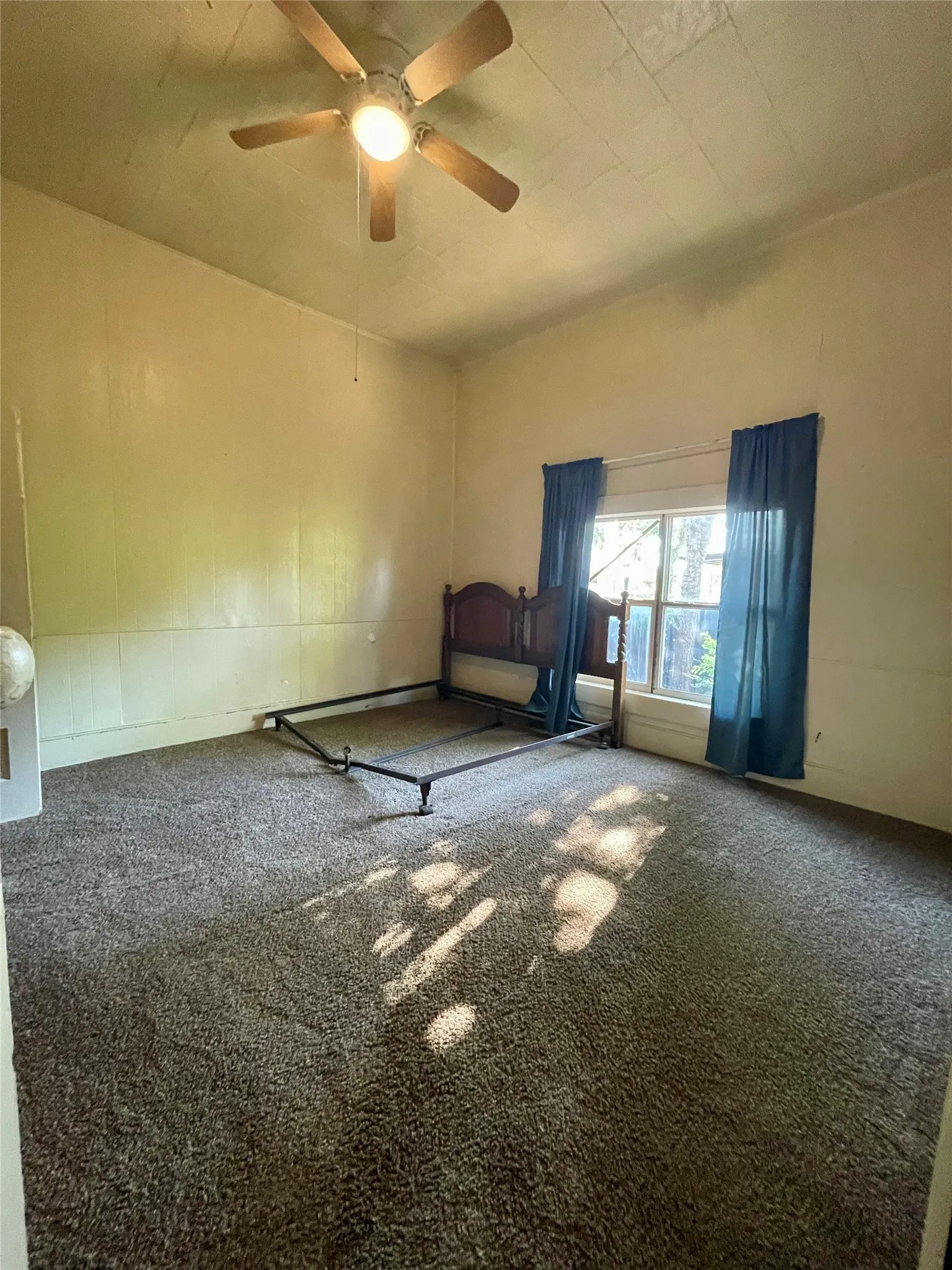 Single Family Residence For Sale in Runnels County , 508 N 10th Street, Ballinger, Texas 76821, 2 Bedroom, 1 Bathroom, Garage spaces, 1,169 Sqft, built in 1952, mls#21394969, Real Estate Agent in Ballinger, Homes For Sale in Runnels county, Homes For Sale in Ballinger, Realtor in Ballinger Texas, Real Estate Brokerage Independent Realty Texas, Luminita Cordes Realtor