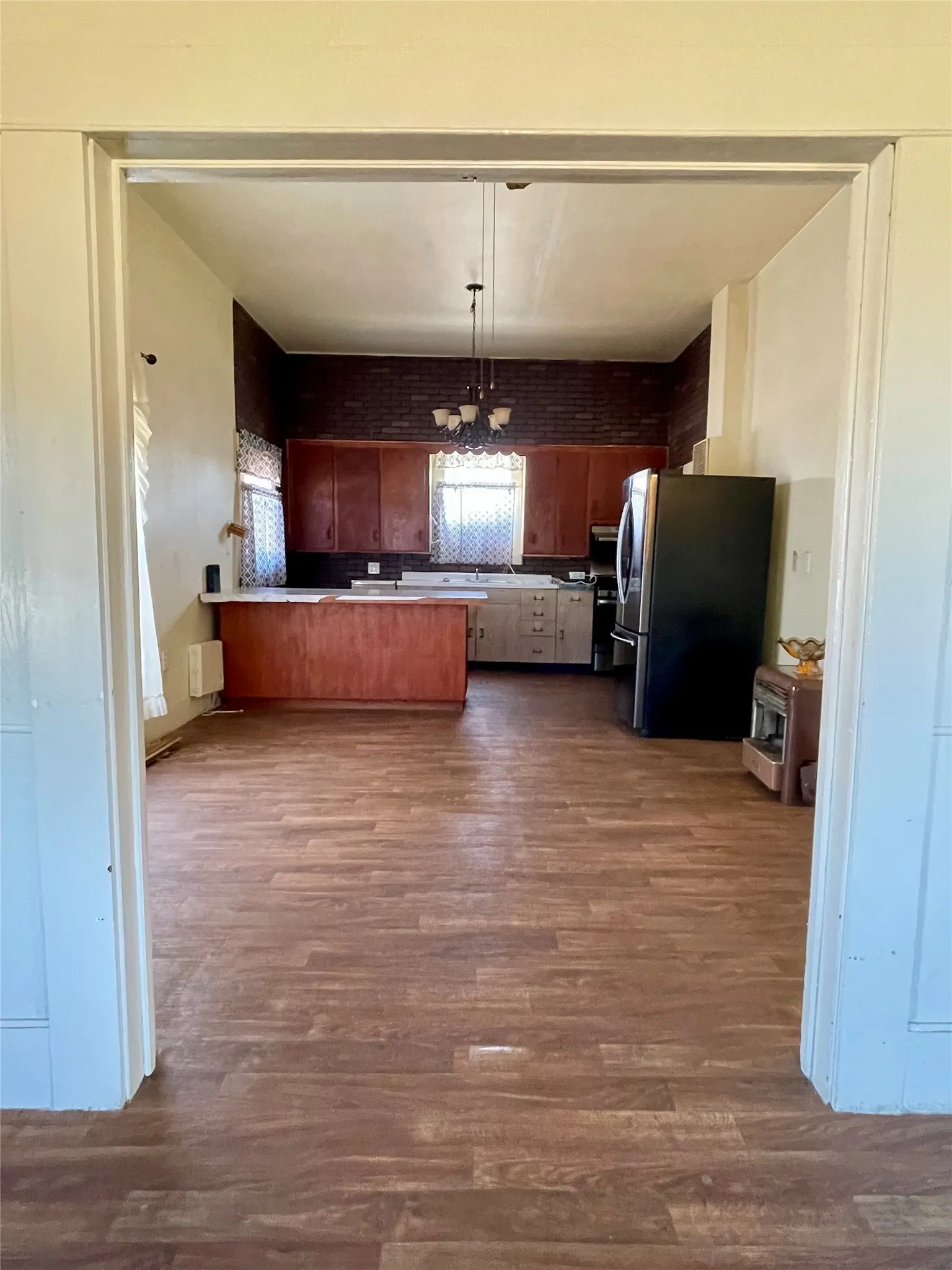 Single Family Residence For Sale in Runnels County , 508 N 10th Street, Ballinger, Texas 76821, 2 Bedroom, 1 Bathroom, Garage spaces, 1,169 Sqft, built in 1952, mls#21394969, Real Estate Agent in Ballinger, Homes For Sale in Runnels county, Homes For Sale in Ballinger, Realtor in Ballinger Texas, Real Estate Brokerage Independent Realty Texas, Luminita Cordes Realtor