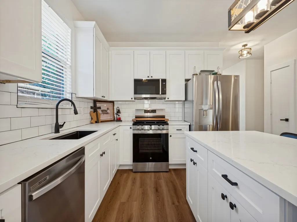 Single Family Residence For Sale in Collin County , 2809 Arabian Lane, Celina, Texas 75009, 4 Bedroom, 3 Bathroom, 2 Garage spaces, 1,924 Sqft, built in 2005, mls#21392484, Real Estate Agent in Celina, Homes For Sale in Collin county, Homes For Sale in Celina, Realtor in Celina Texas, Real Estate Brokerage Independent Realty Texas, Luminita Cordes Realtor