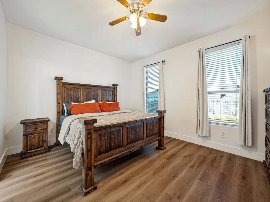 Single Family Residence For Sale in Collin County , 2809 Arabian Lane, Celina, Texas 75009, 4 Bedroom, 3 Bathroom, 2 Garage spaces, 1,924 Sqft, built in 2005, mls#21392484, Real Estate Agent in Celina, Homes For Sale in Collin county, Homes For Sale in Celina, Realtor in Celina Texas, Real Estate Brokerage Independent Realty Texas, Luminita Cordes Realtor