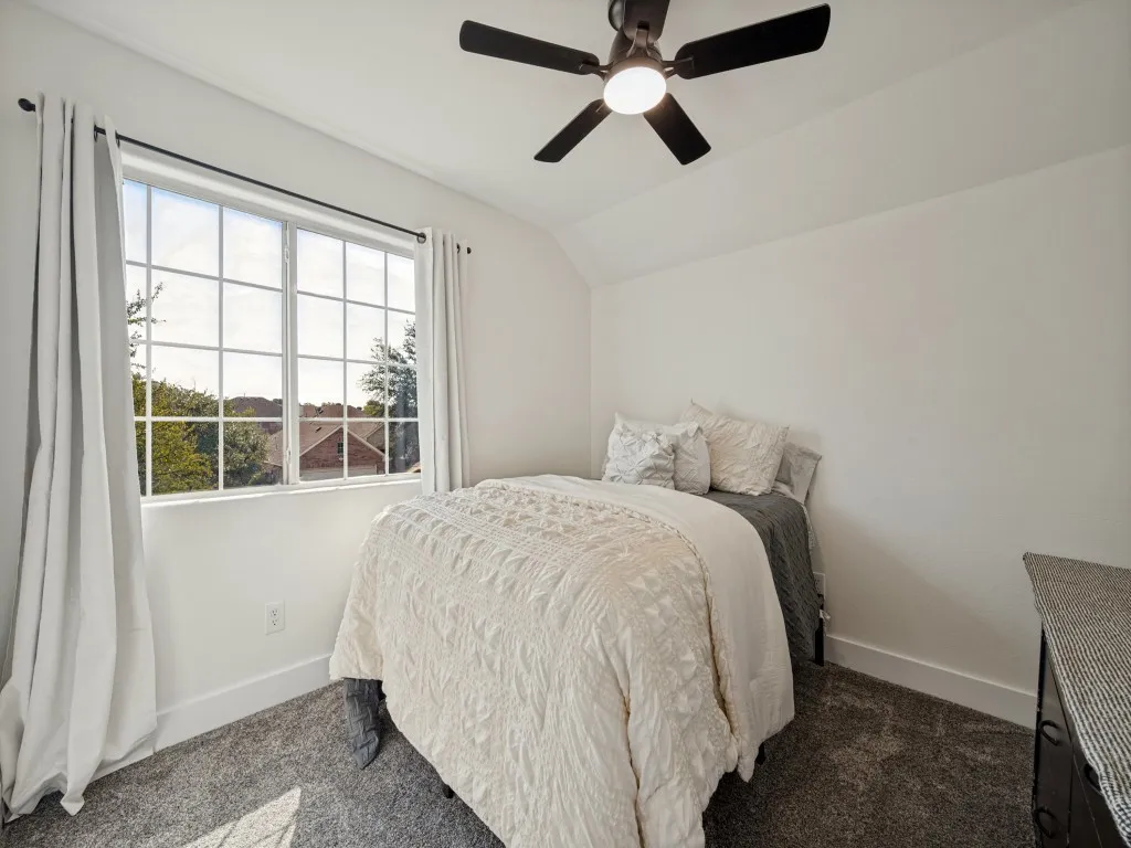 Single Family Residence For Sale in Collin County , 2809 Arabian Lane, Celina, Texas 75009, 4 Bedroom, 3 Bathroom, 2 Garage spaces, 1,924 Sqft, built in 2005, mls#21392484, Real Estate Agent in Celina, Homes For Sale in Collin county, Homes For Sale in Celina, Realtor in Celina Texas, Real Estate Brokerage Independent Realty Texas, Luminita Cordes Realtor