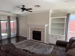 Single Family Residence For Sale in Denton County , 5904 Heron Cove Lane, The Colony, Texas 75056, 3 Bedroom, 3 Bathroom, 2 Garage spaces, 2,132 Sqft, built in 1995, mls#21394980, Real Estate Agent in The Colony, Homes For Sale in Denton county, Homes For Sale in The Colony, Realtor in The Colony Texas, Real Estate Brokerage Independent Realty Texas, Luminita Cordes Realtor