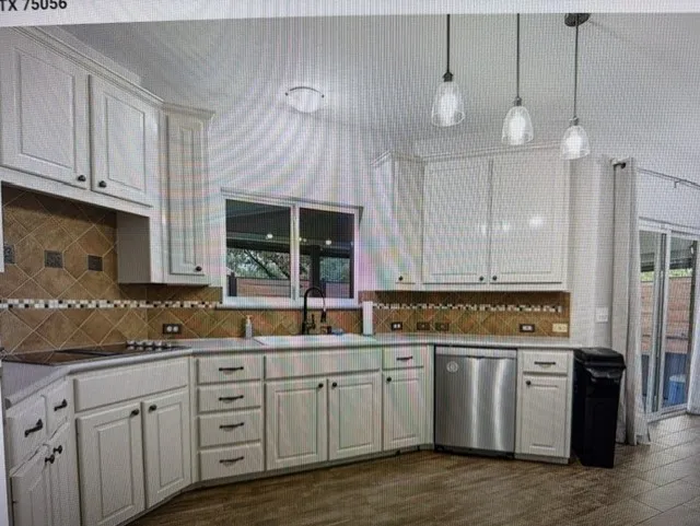 Single Family Residence For Sale in Denton County , 5904 Heron Cove Lane, The Colony, Texas 75056, 3 Bedroom, 3 Bathroom, 2 Garage spaces, 2,132 Sqft, built in 1995, mls#21394980, Real Estate Agent in The Colony, Homes For Sale in Denton county, Homes For Sale in The Colony, Realtor in The Colony Texas, Real Estate Brokerage Independent Realty Texas, Luminita Cordes Realtor
