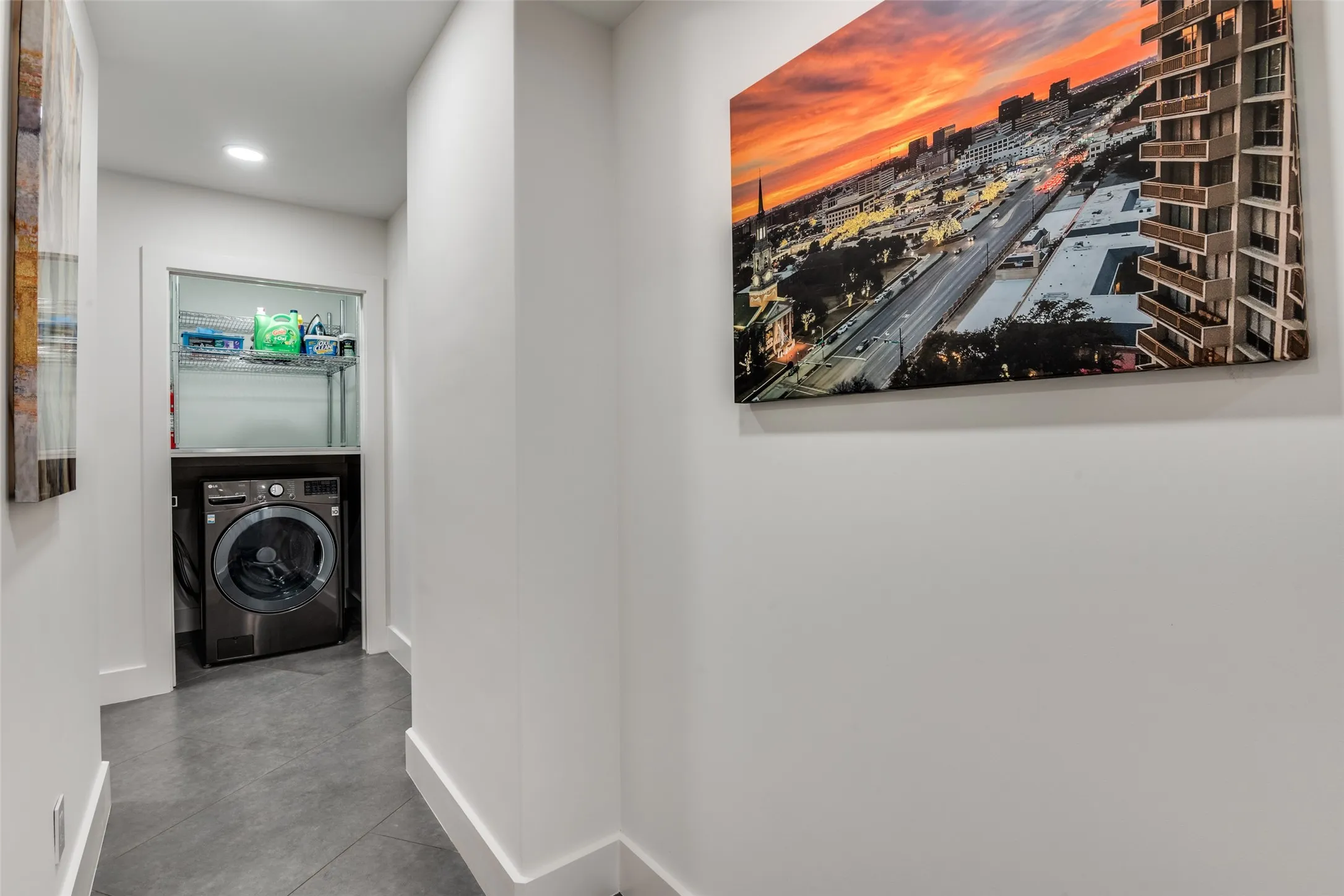 Condominium For Sale in Dallas County , 6211 W Northwest Highway 601, Dallas, Texas 75225, 2 Bedroom, 3 Bathroom, 2 Garage spaces, 1,673 Sqft, built in 1966, mls#21393147, Real Estate Agent in Dallas, Homes For Sale in Dallas county, Homes For Sale in Dallas, Realtor in Dallas Texas, Real Estate Brokerage Independent Realty Texas, Luminita Cordes Realtor